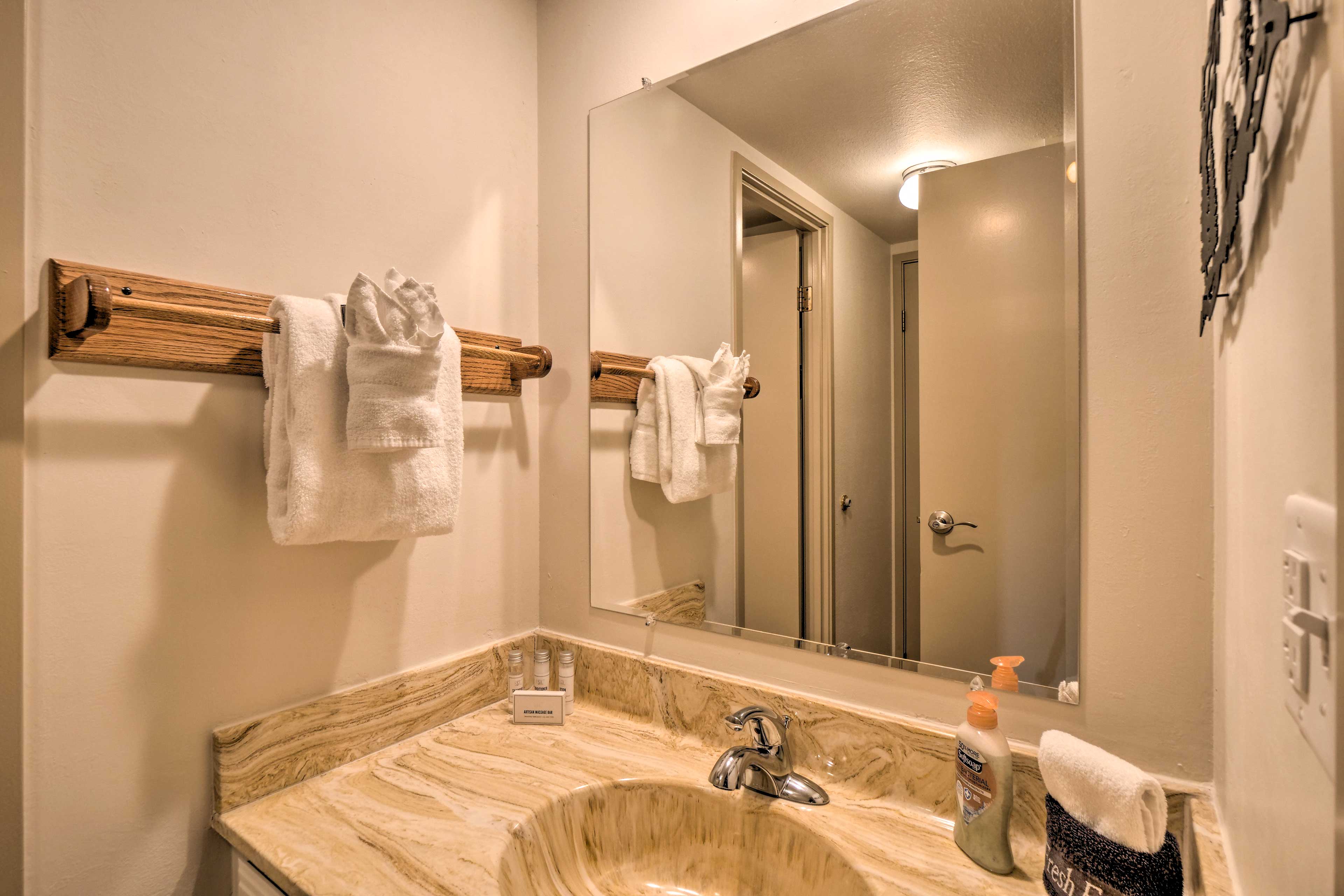 En-Suite Bathroom | Towels & Linens Provided