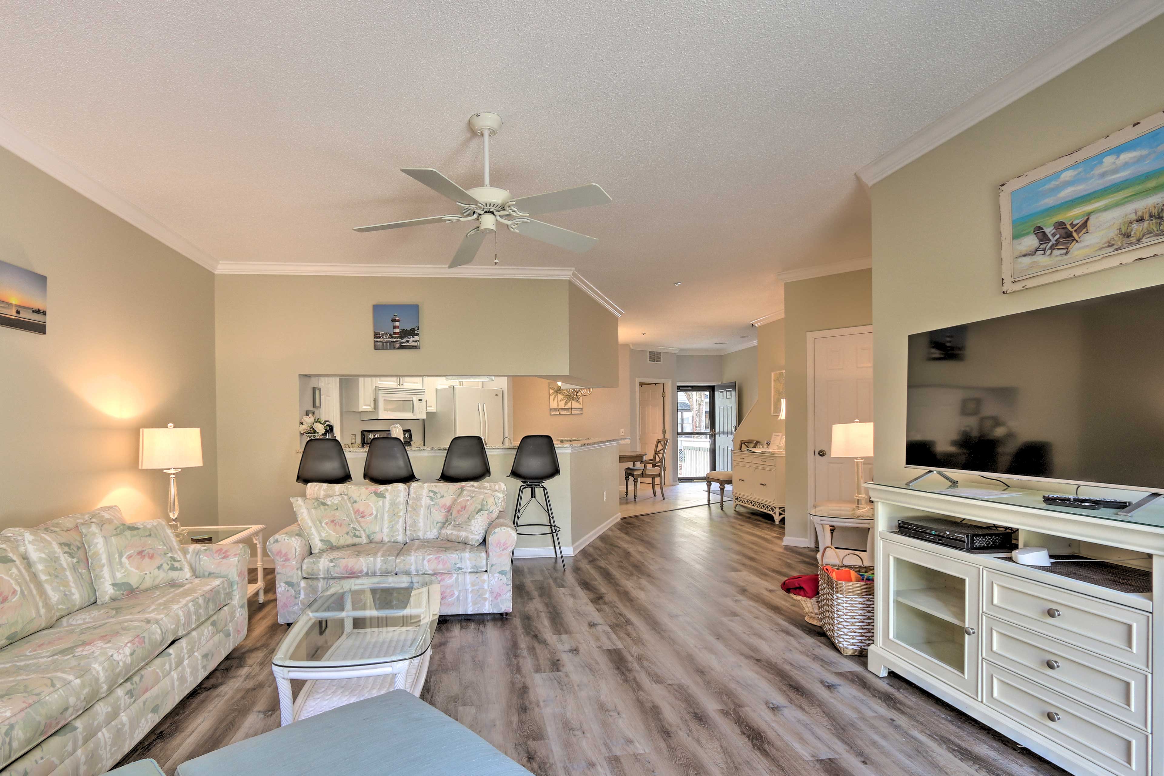 Hilton Head Island Condo < 1 Mi to Beaches!