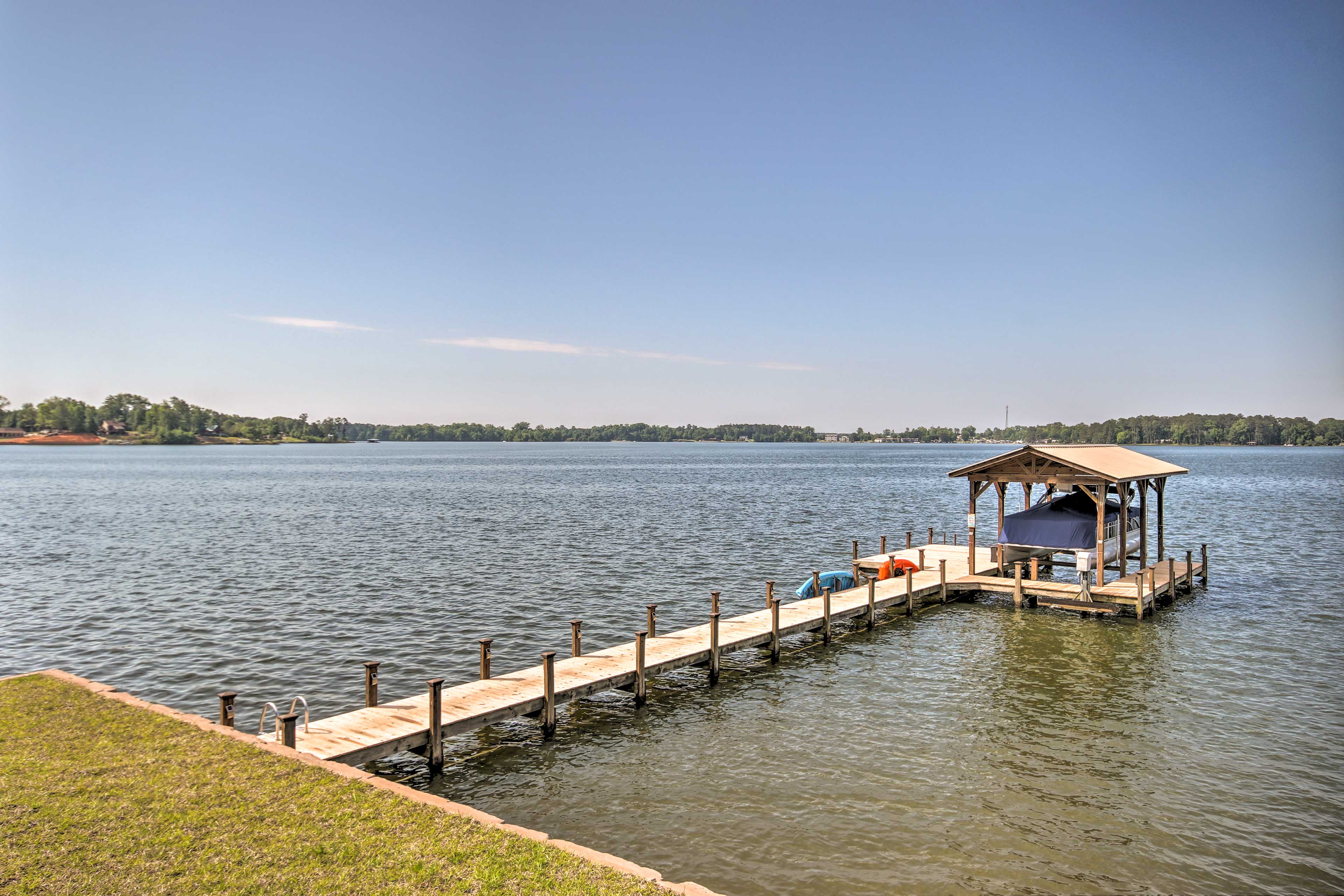 Private Boat Dock & Lake Access