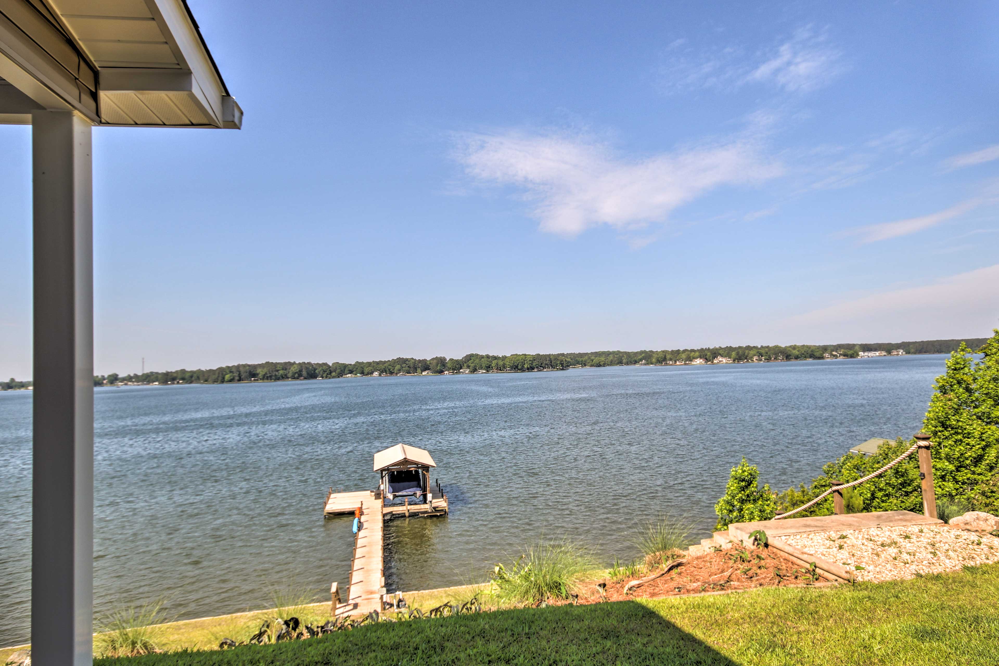 Private Boat Dock & Lake Access