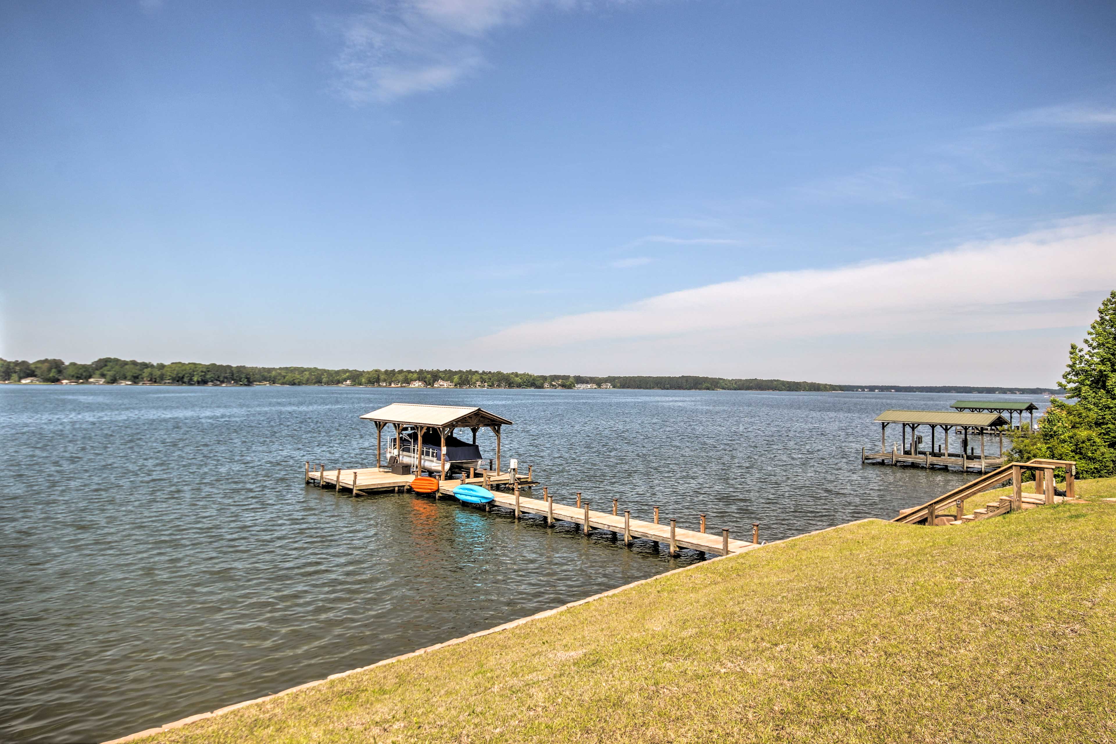 Private Boat Dock & Lake Access