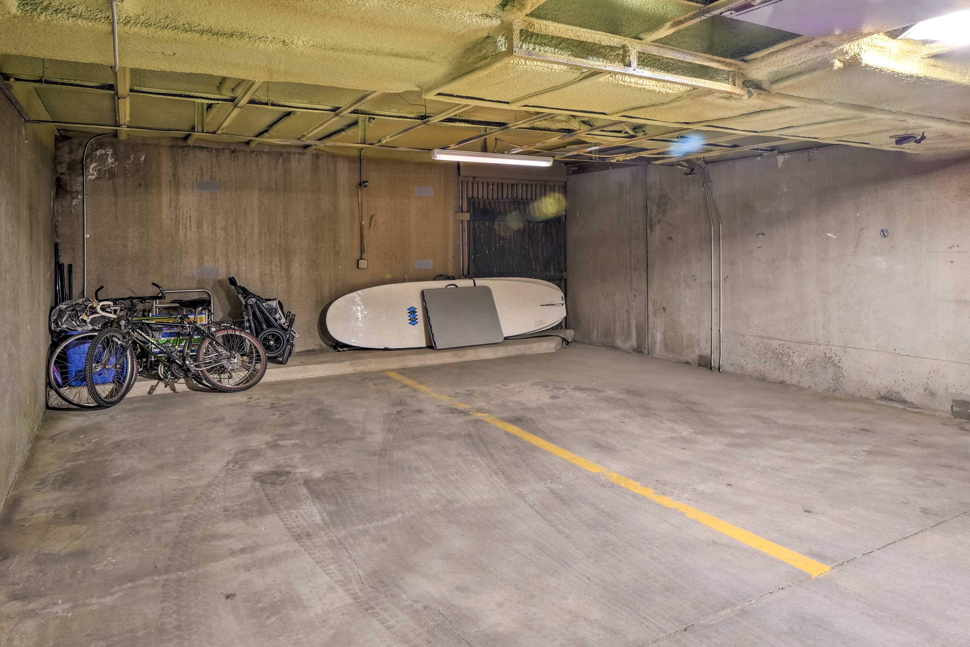 Parking | Garage (2 Vehicles)