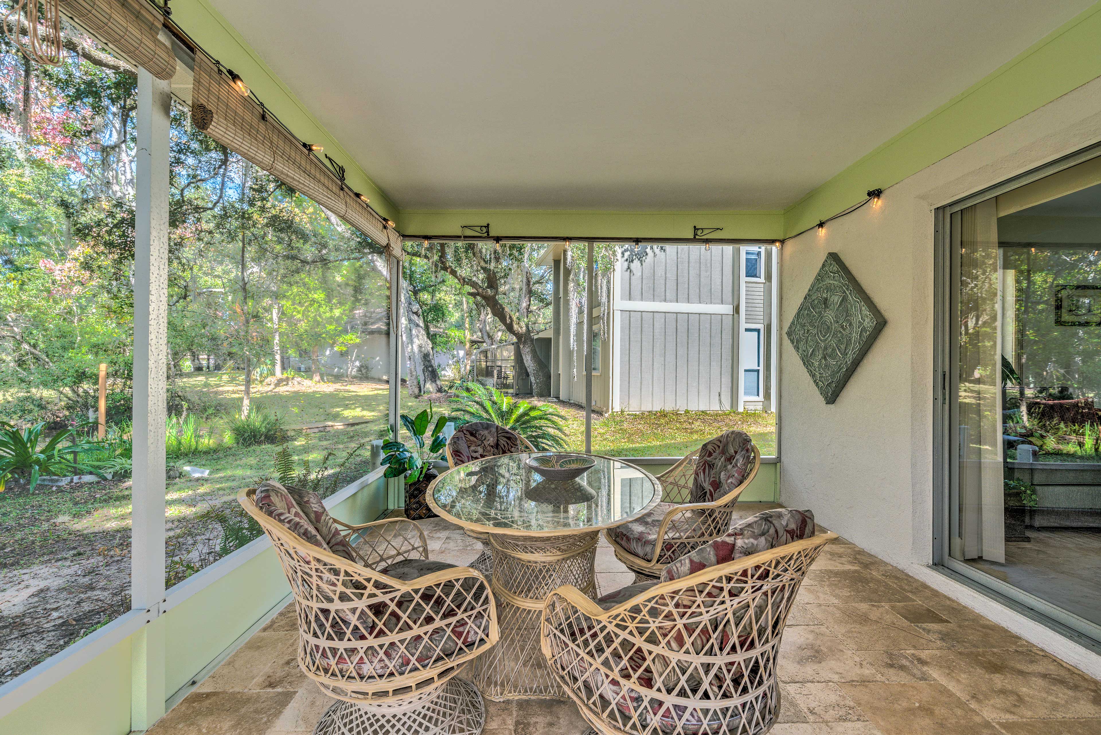 Screened-In Porch