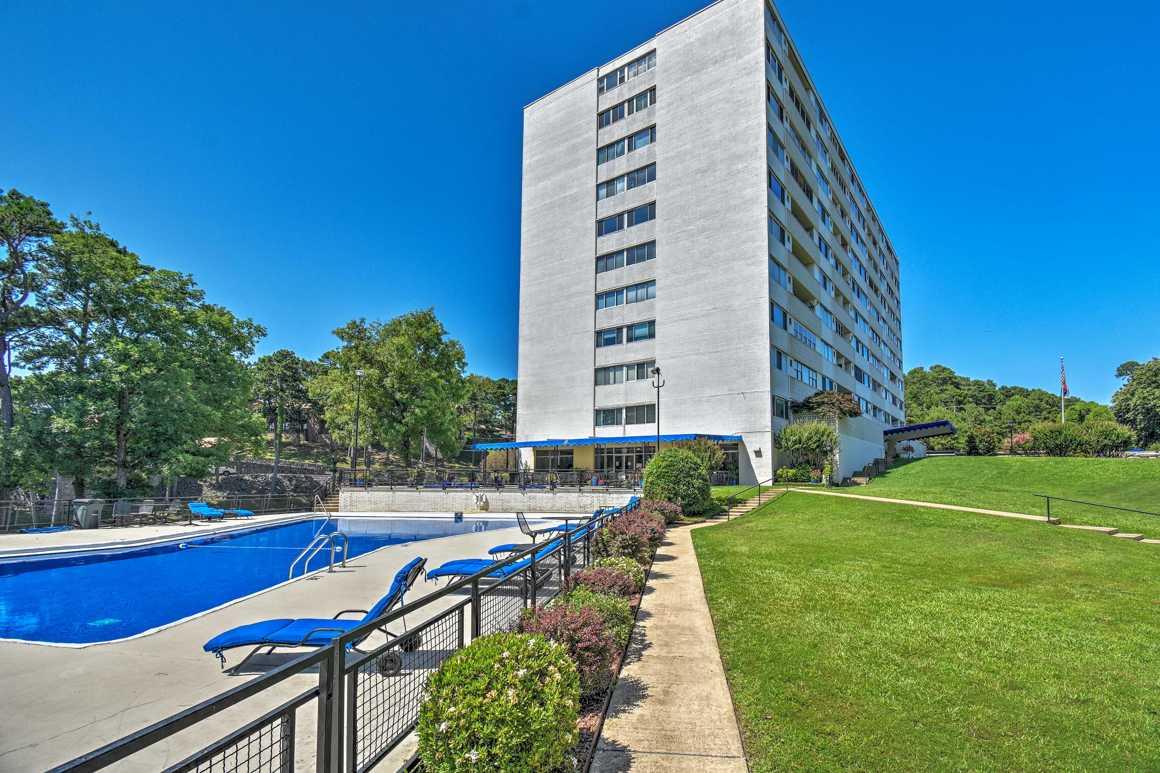 Community Pool | 1st-Floor Condo