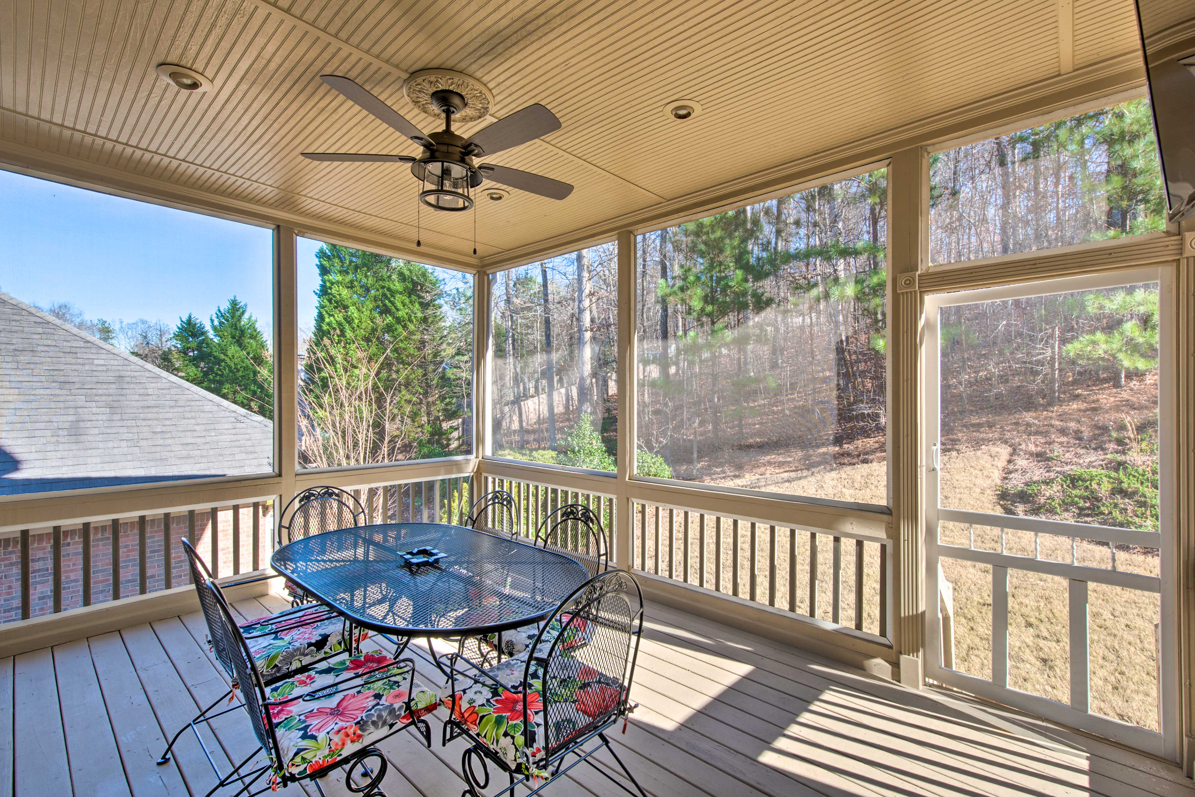 Screened-In Porch