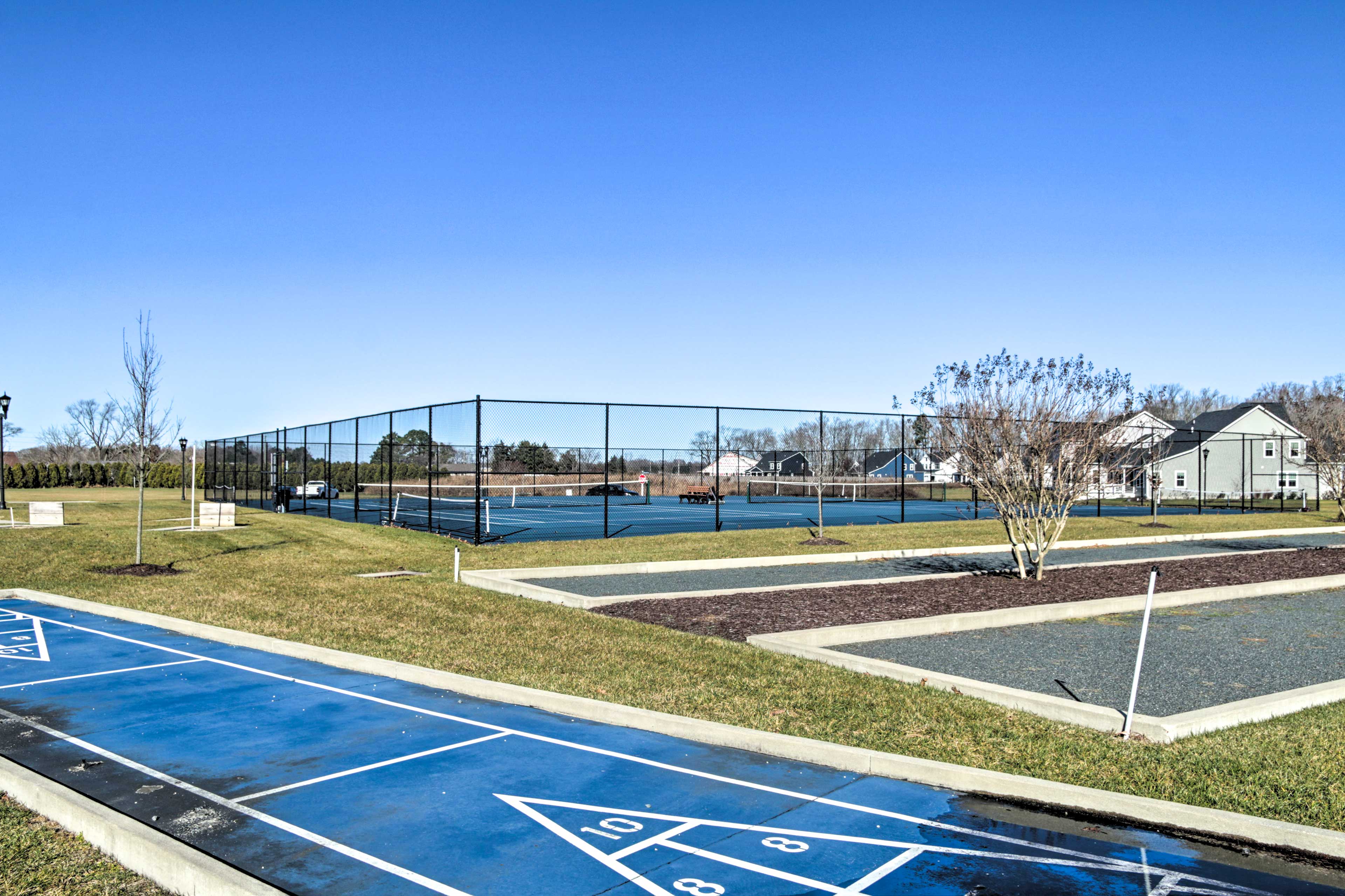 Tennis, Bocce & Shuffleboard Courts