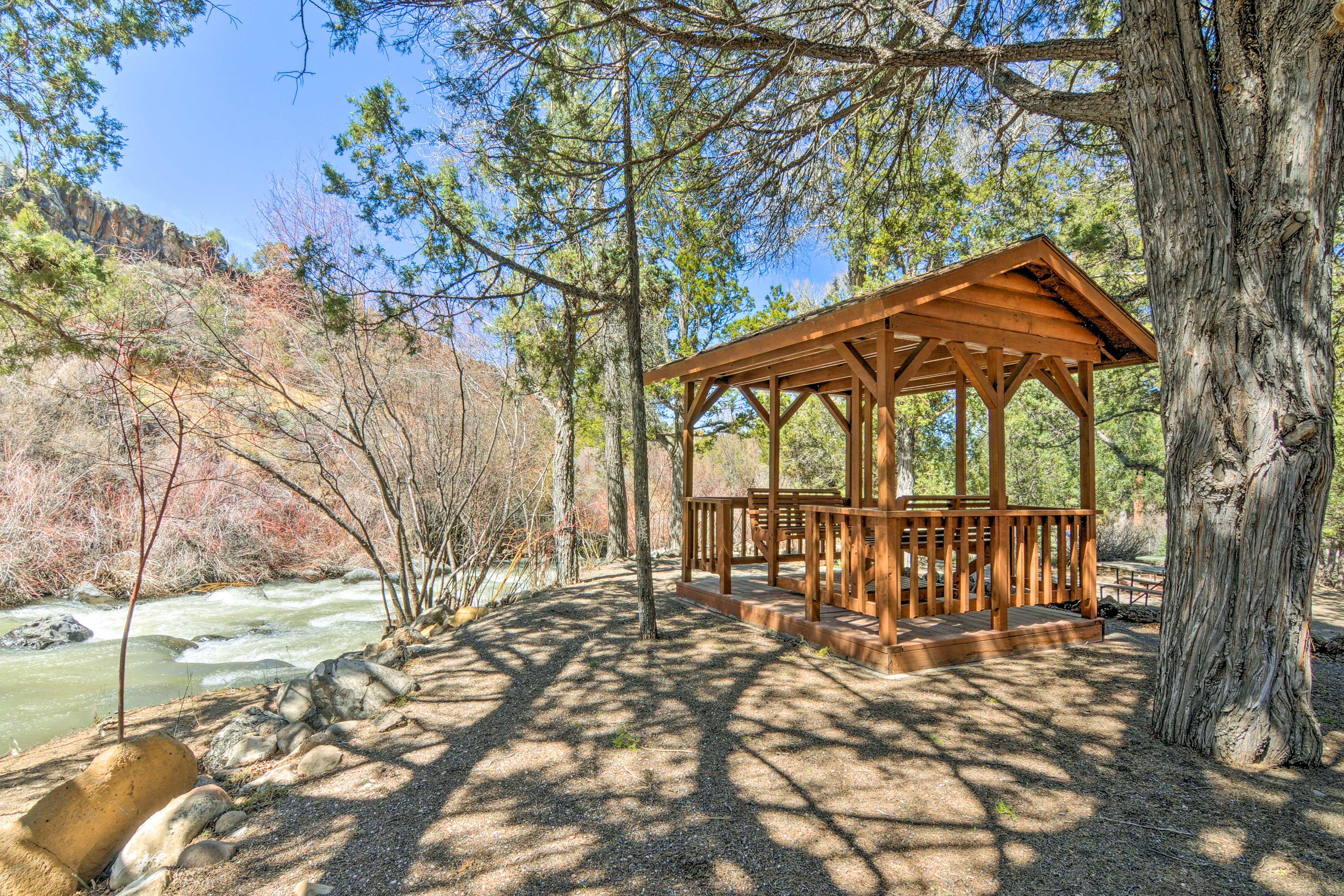 Gazebo | Creek Views