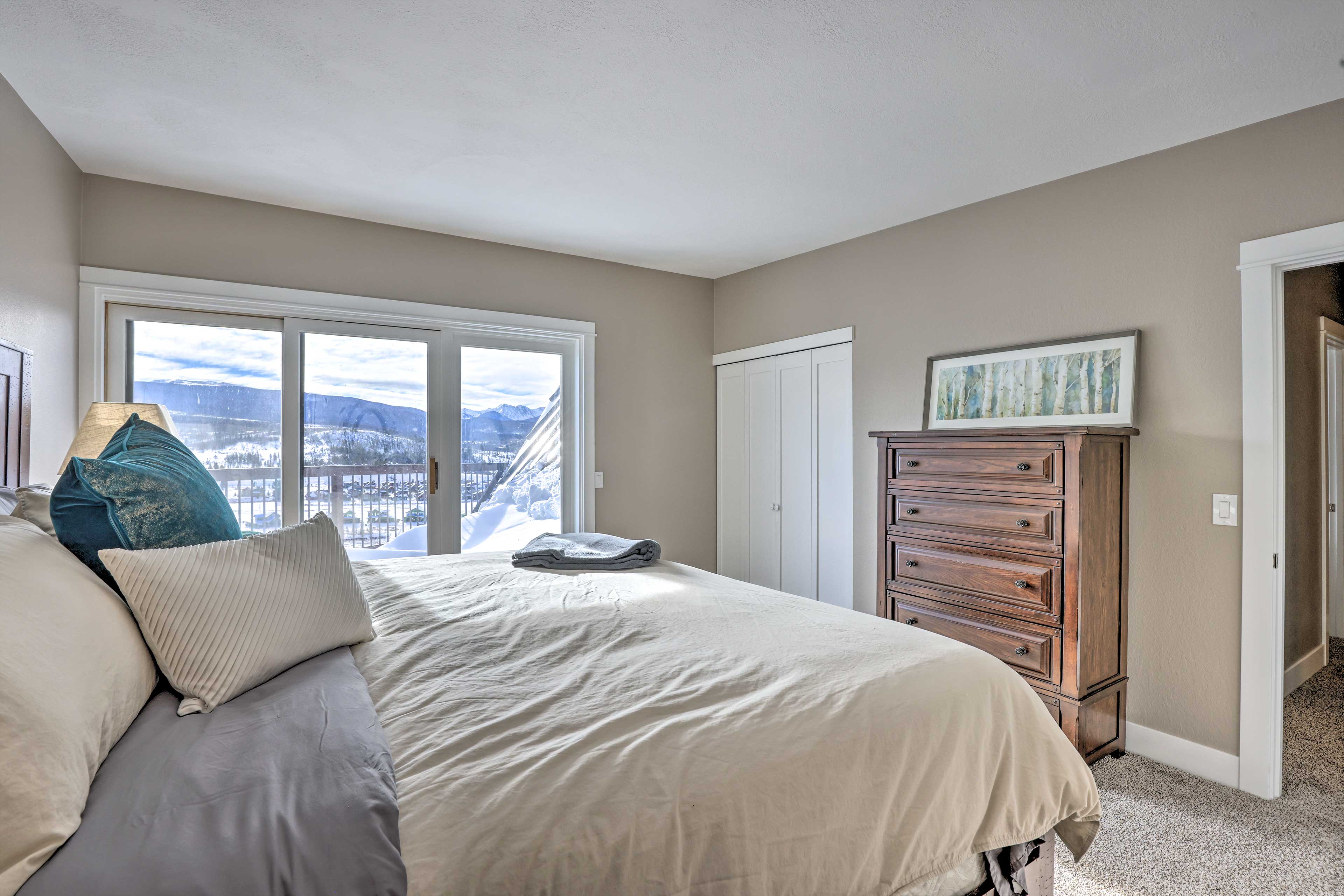 Bedroom 1 | Balcony Access