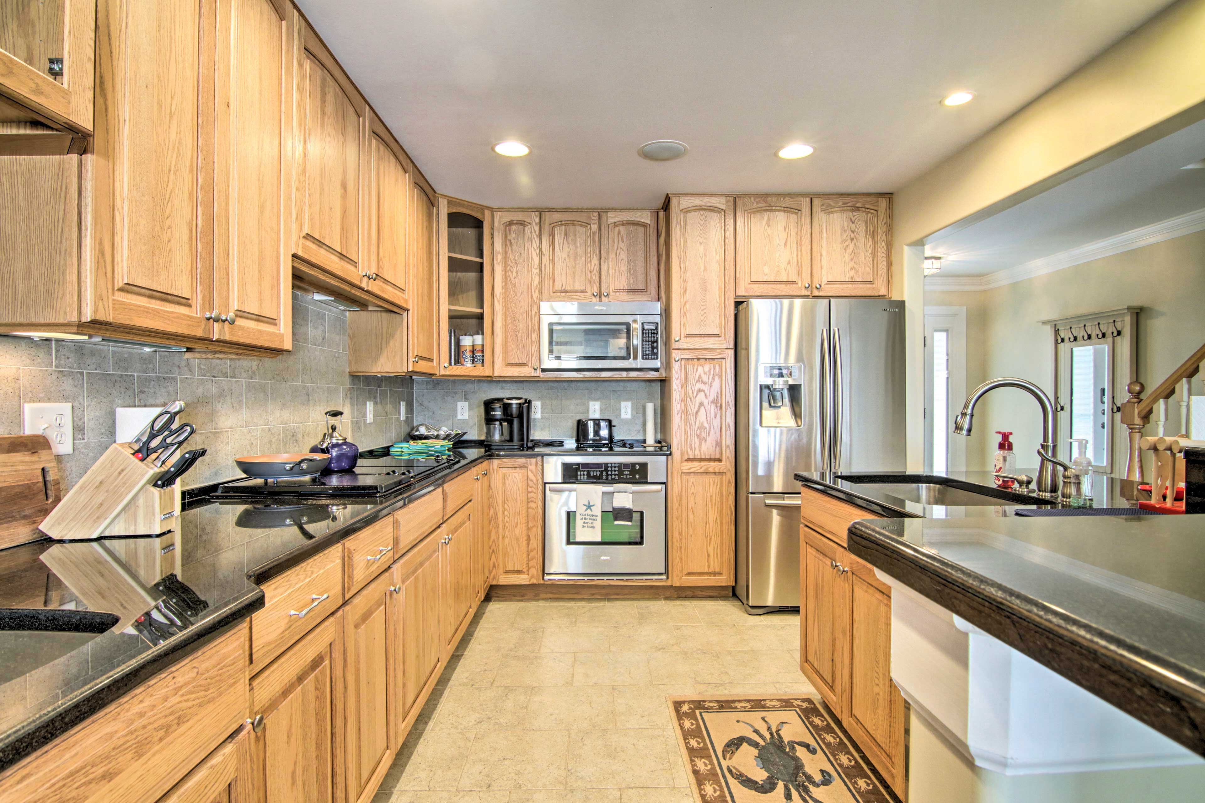 Kitchen | Stainless Steel Appliances | Microwave | Toaster | Blender