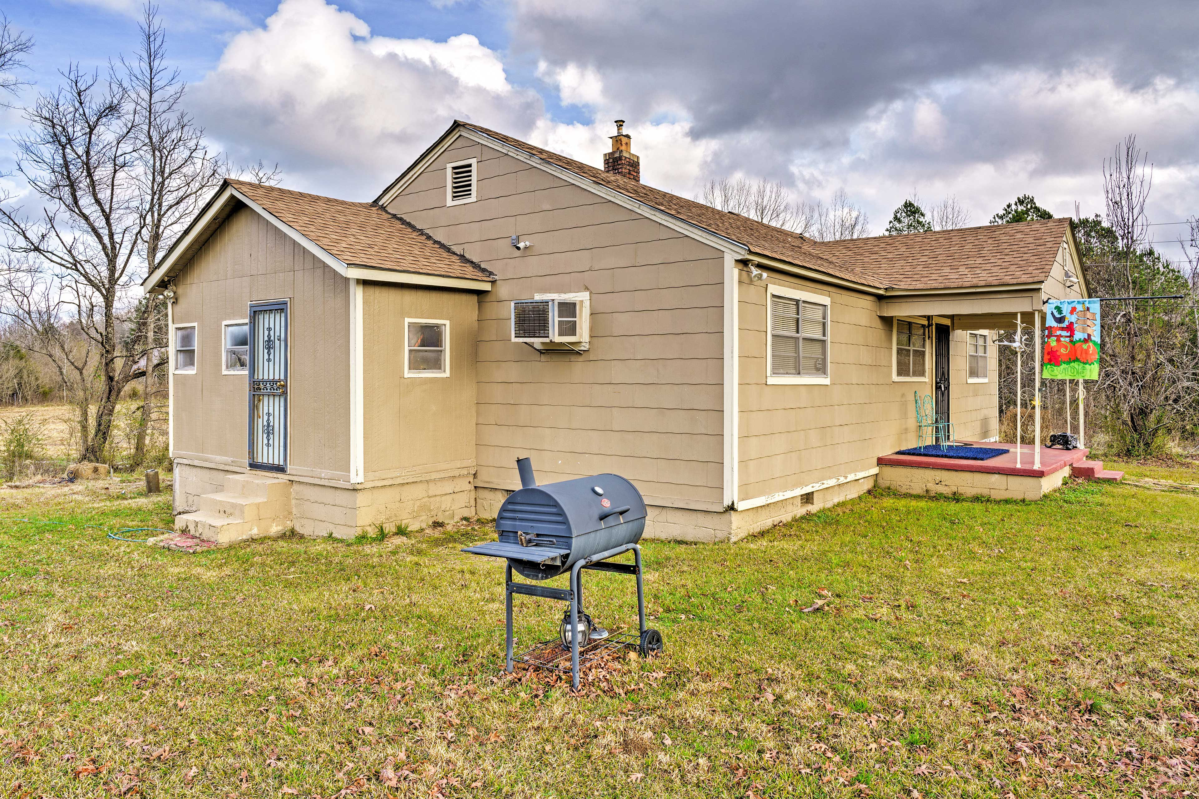 House Exterior | Charcoal Grill