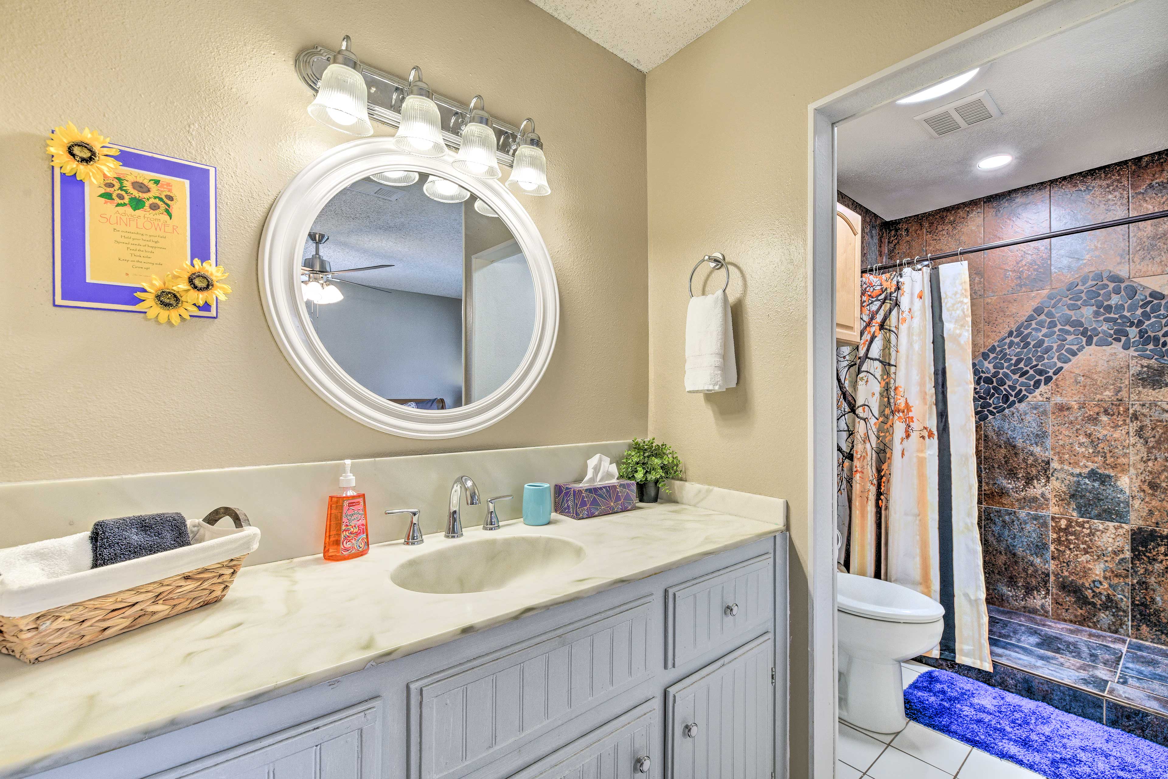 Full En-Suite Bathroom | Complimentary Toiletries