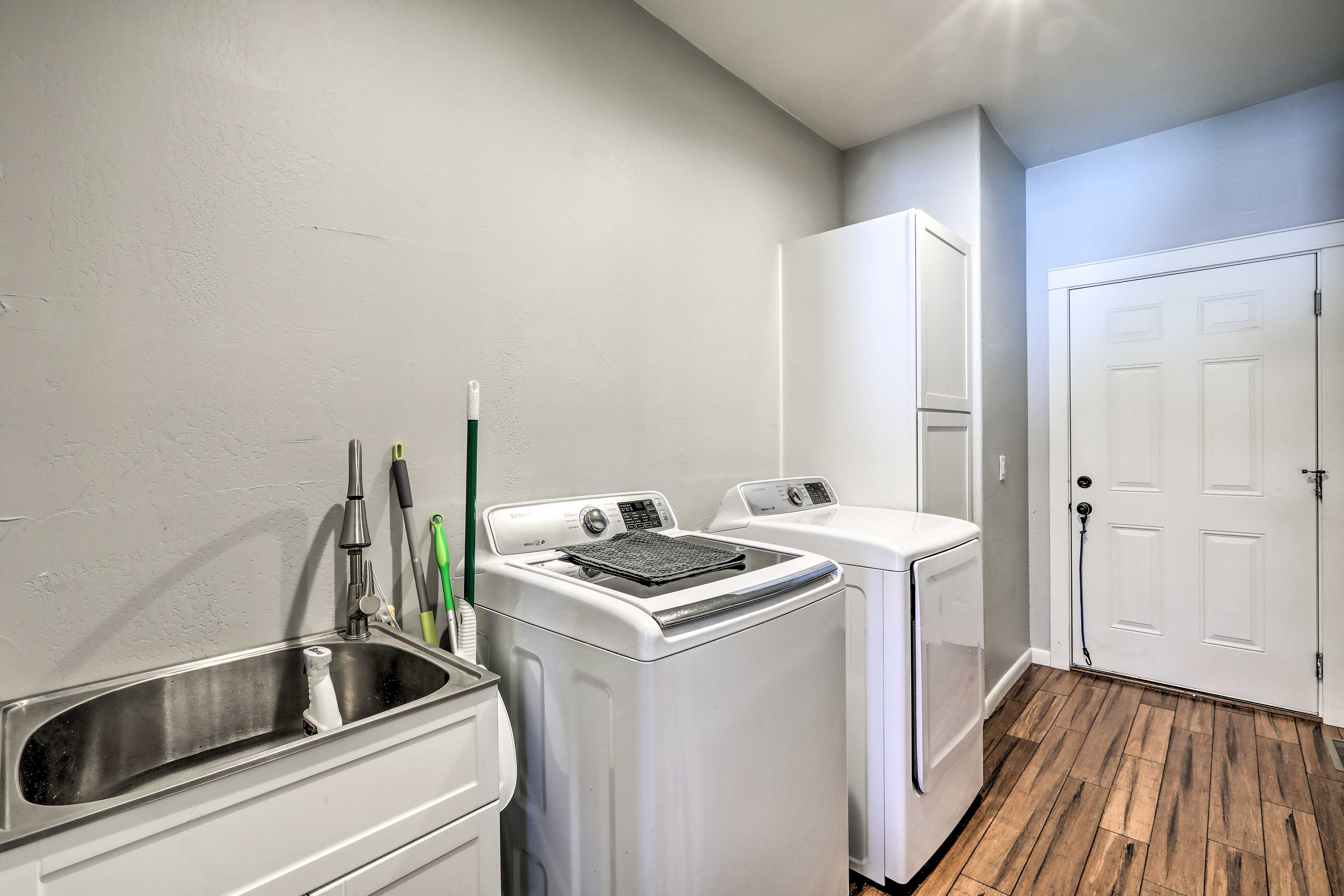 Laundry Room | Detergent Provided