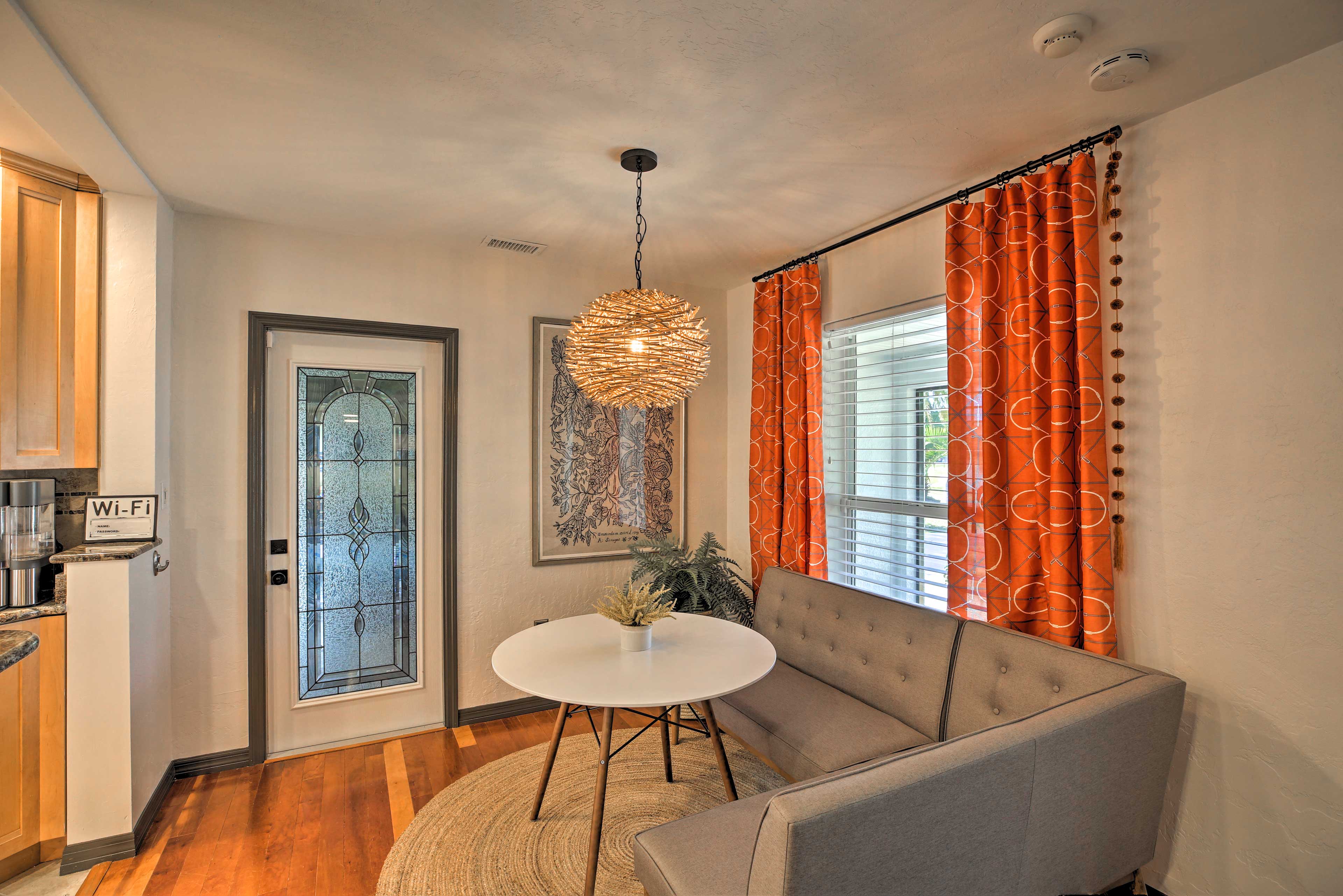 Breakfast/Dining Nook