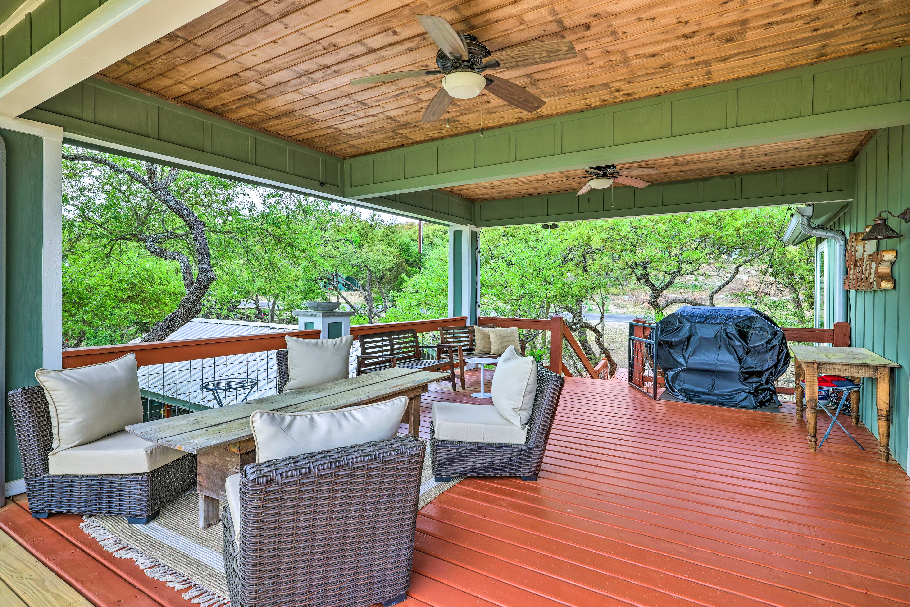 Private Deck | Gas Grill