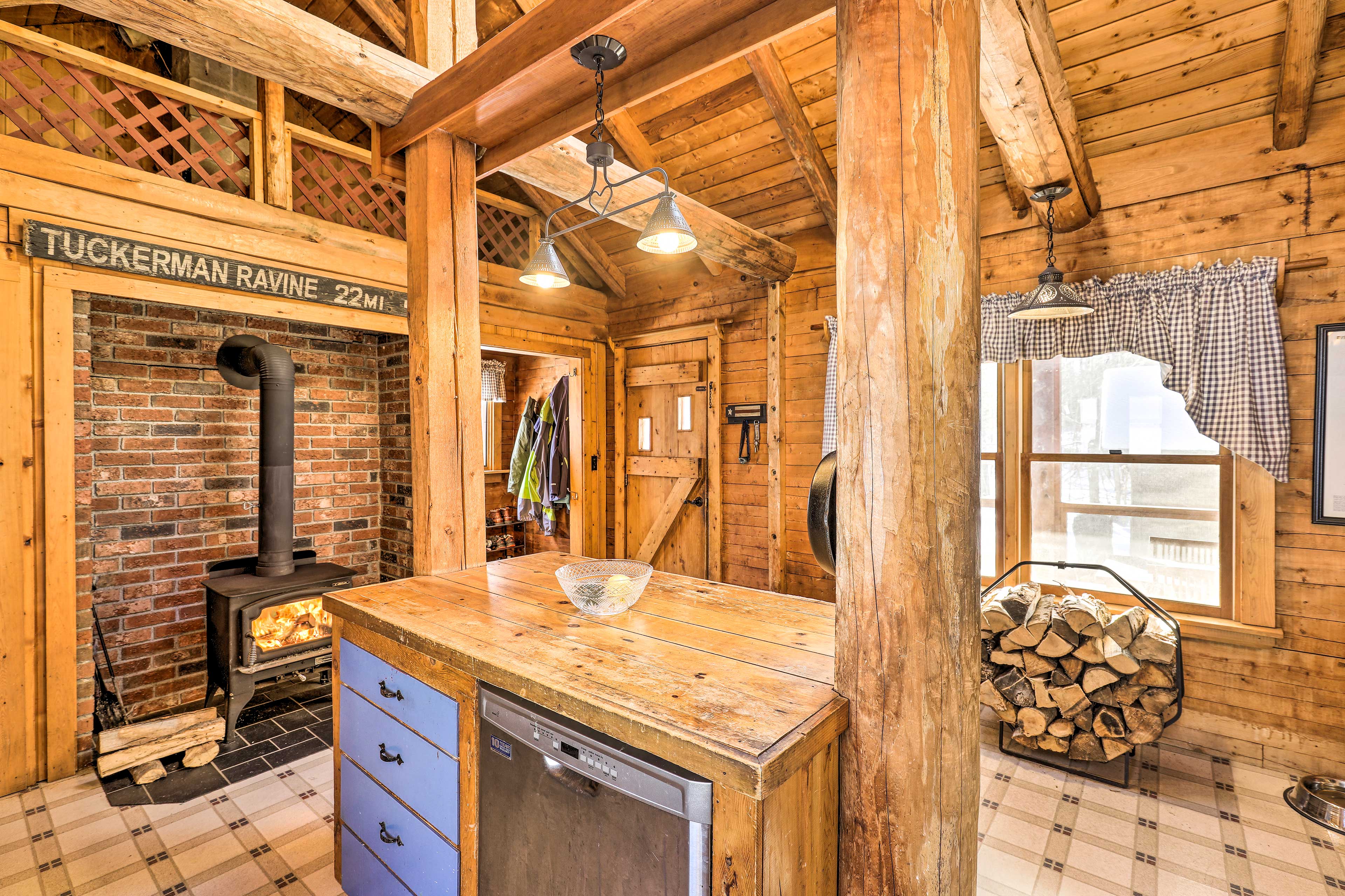 Kitchen | Wood-Burning Stove