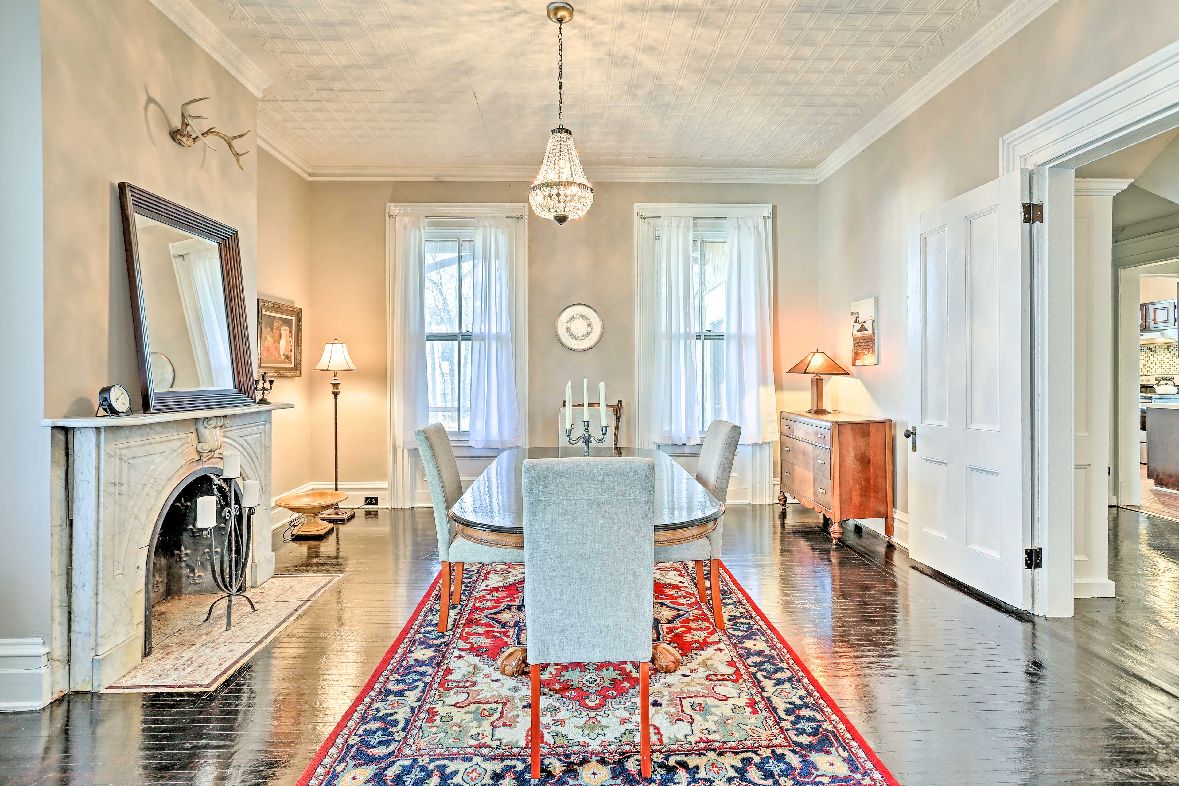 Dining Room | 4-Person Dining Table