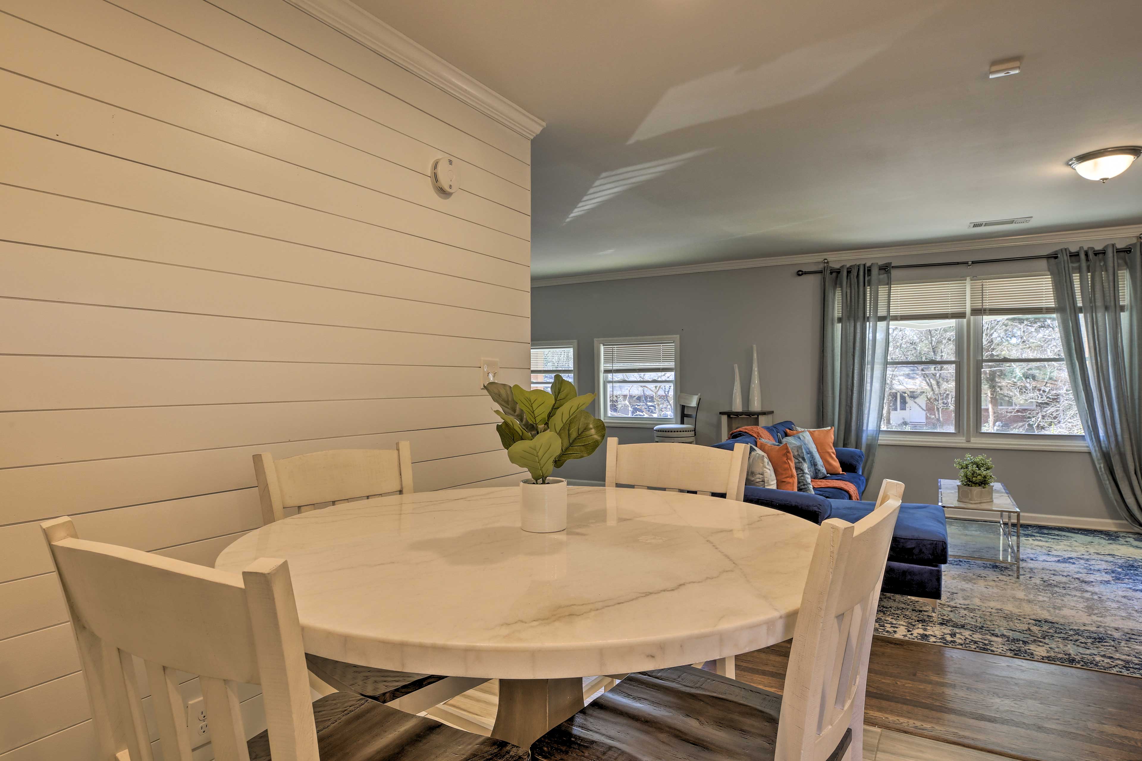 Dining Area | Fully Equipped Kitchen