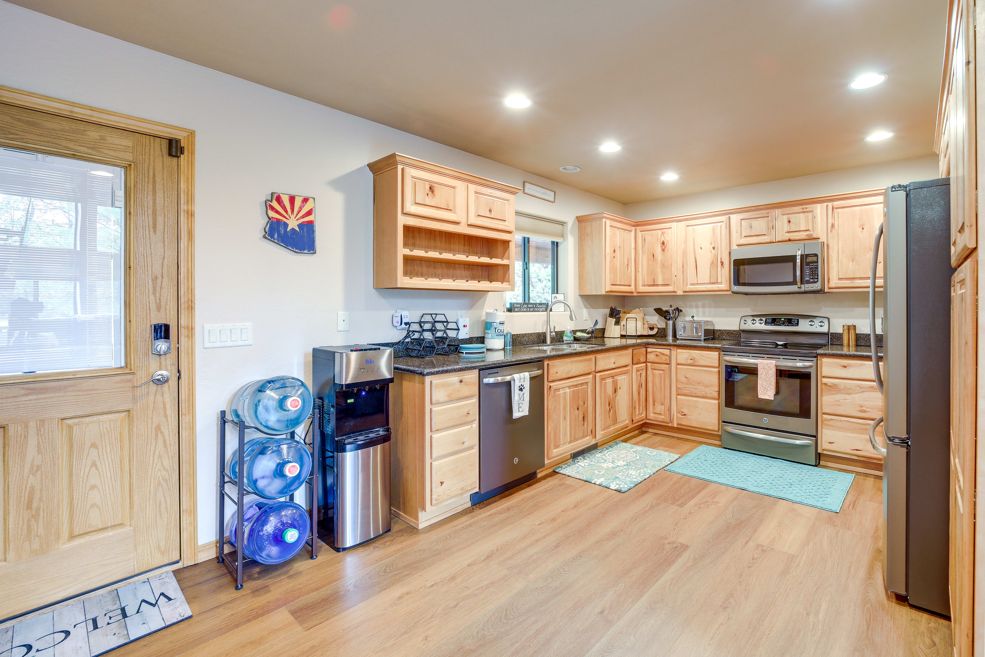 Kitchen | Fully Equipped | Coffee Maker | Crockpot