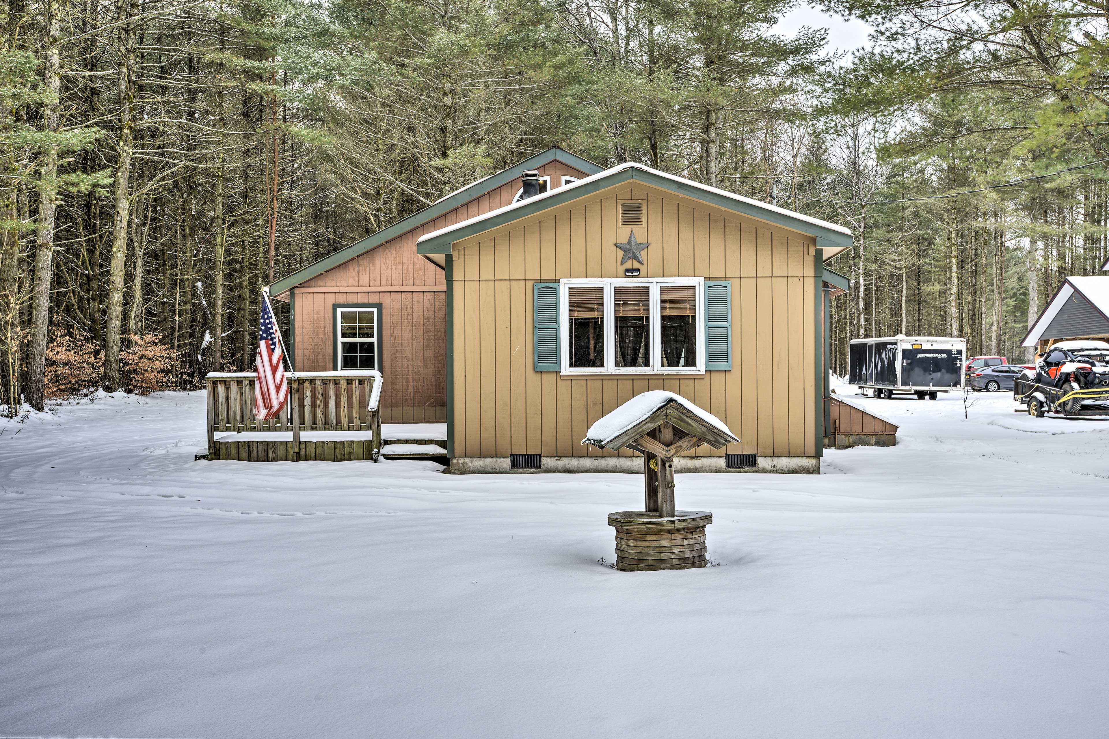 Exterior | Hunting & Snowmobiling Nearby