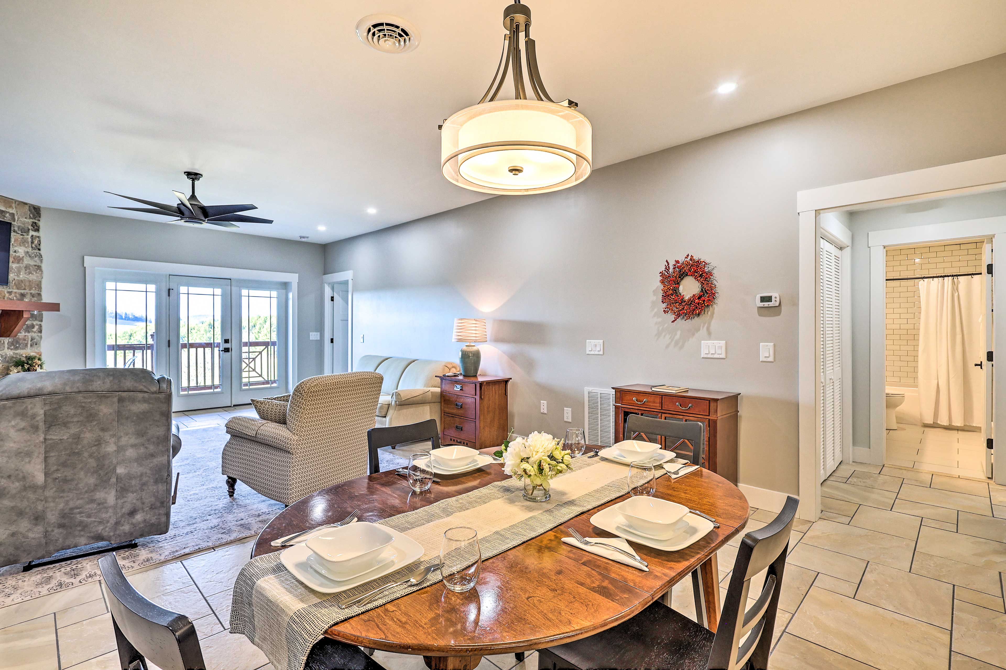 Dining Area | Dishware & Flatware Provided