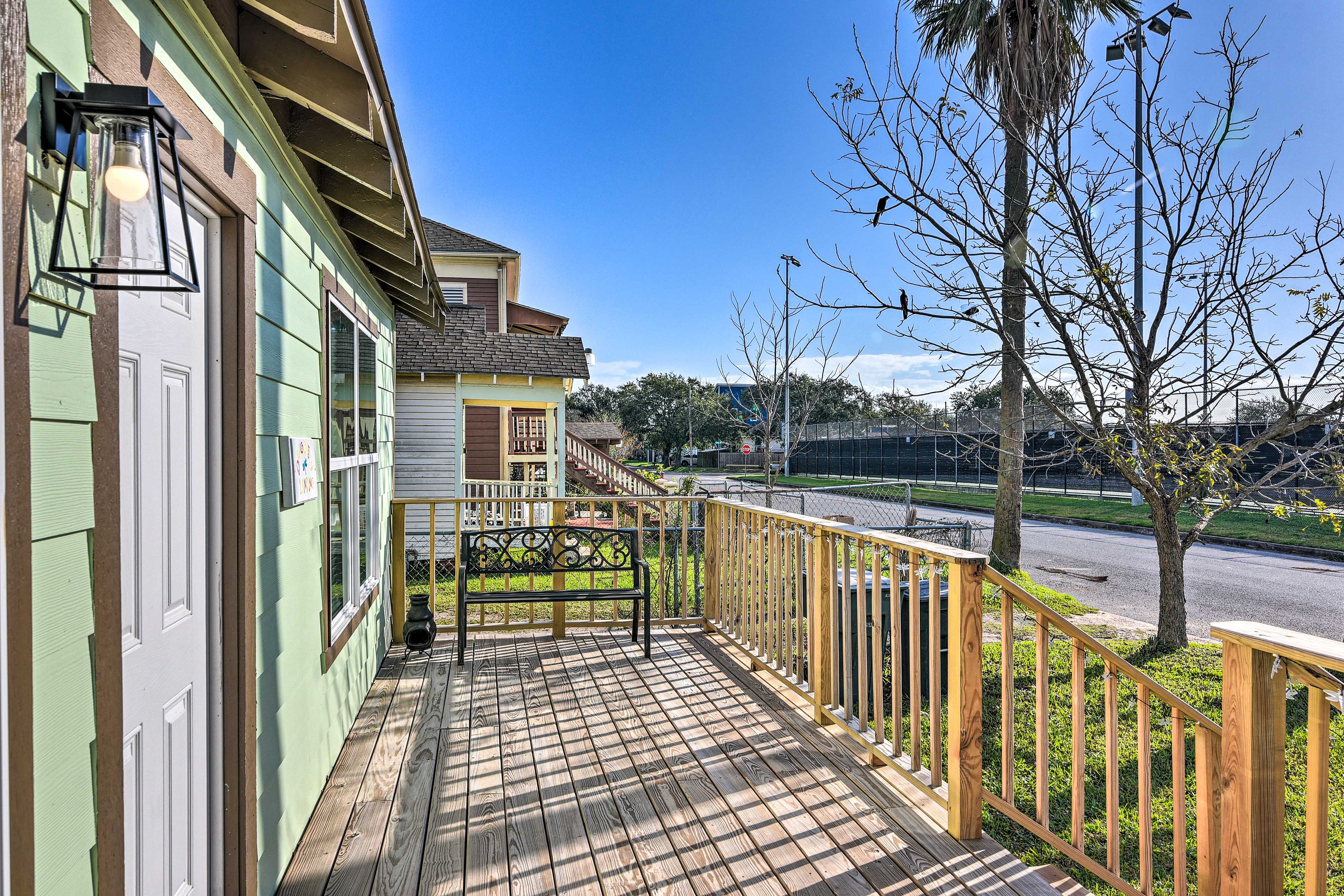 Front Deck | Gas Grill