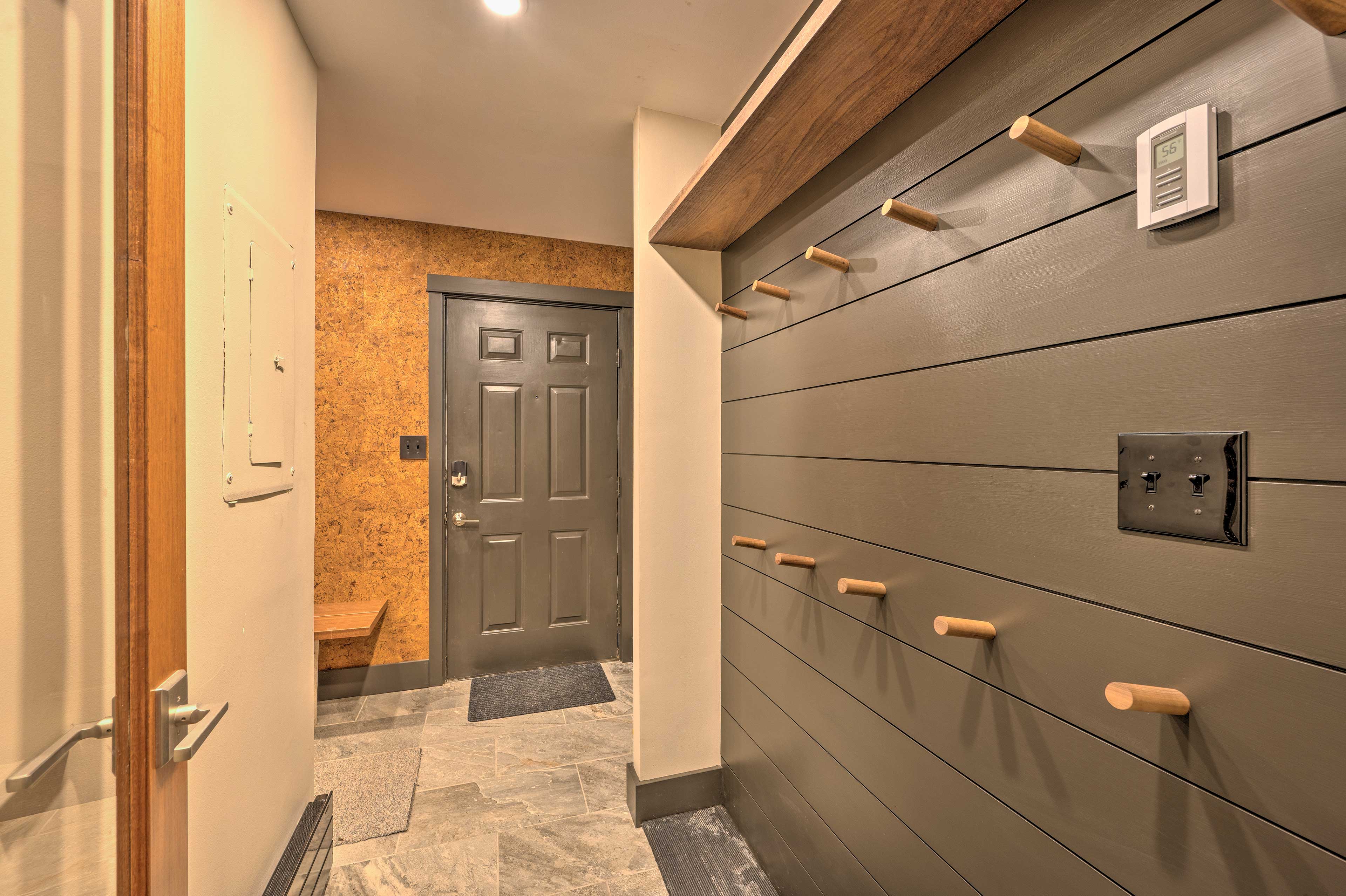 Mudroom | Front Entrance