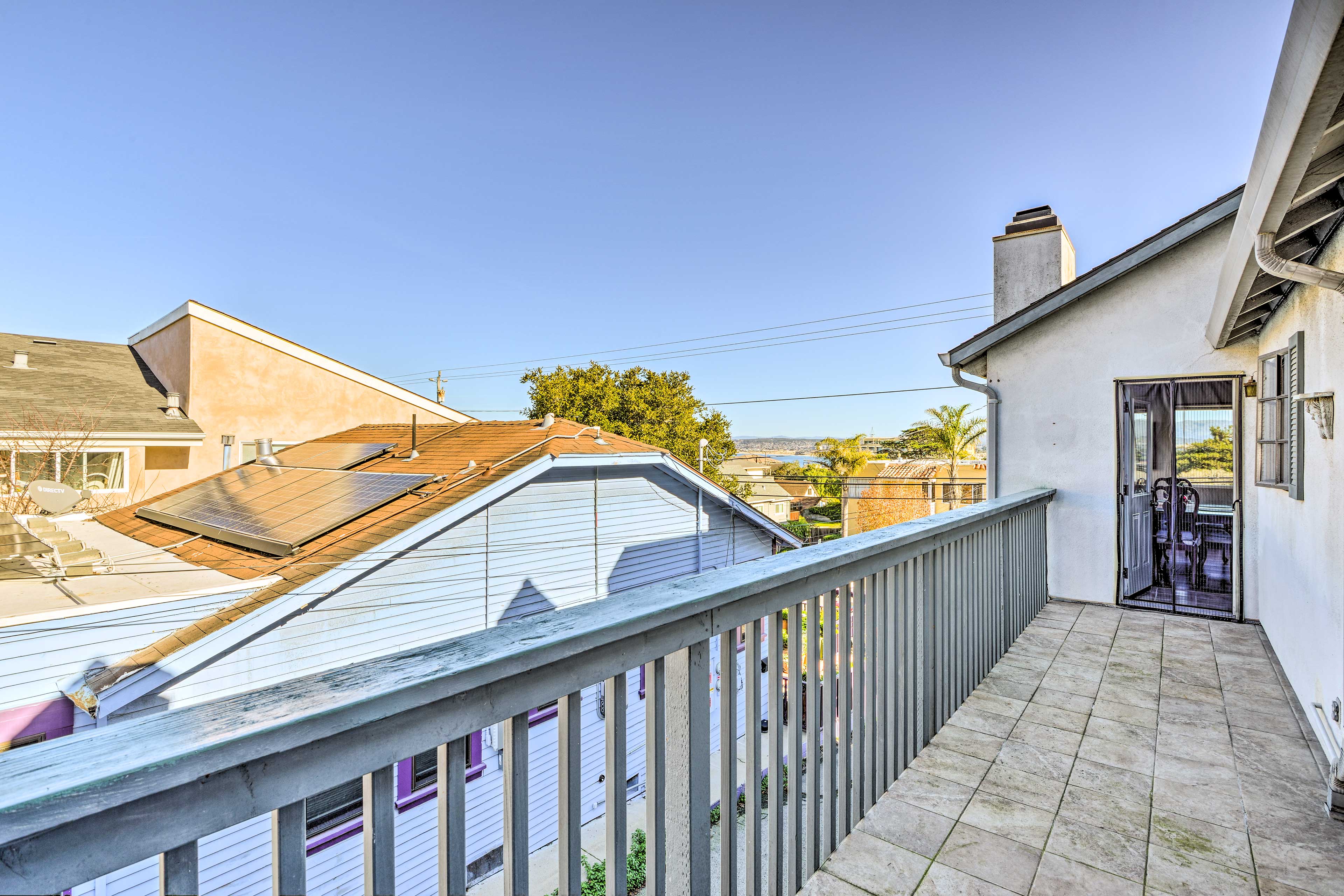 Balcony | Beach Chairs, Towels & Umbrella Provided