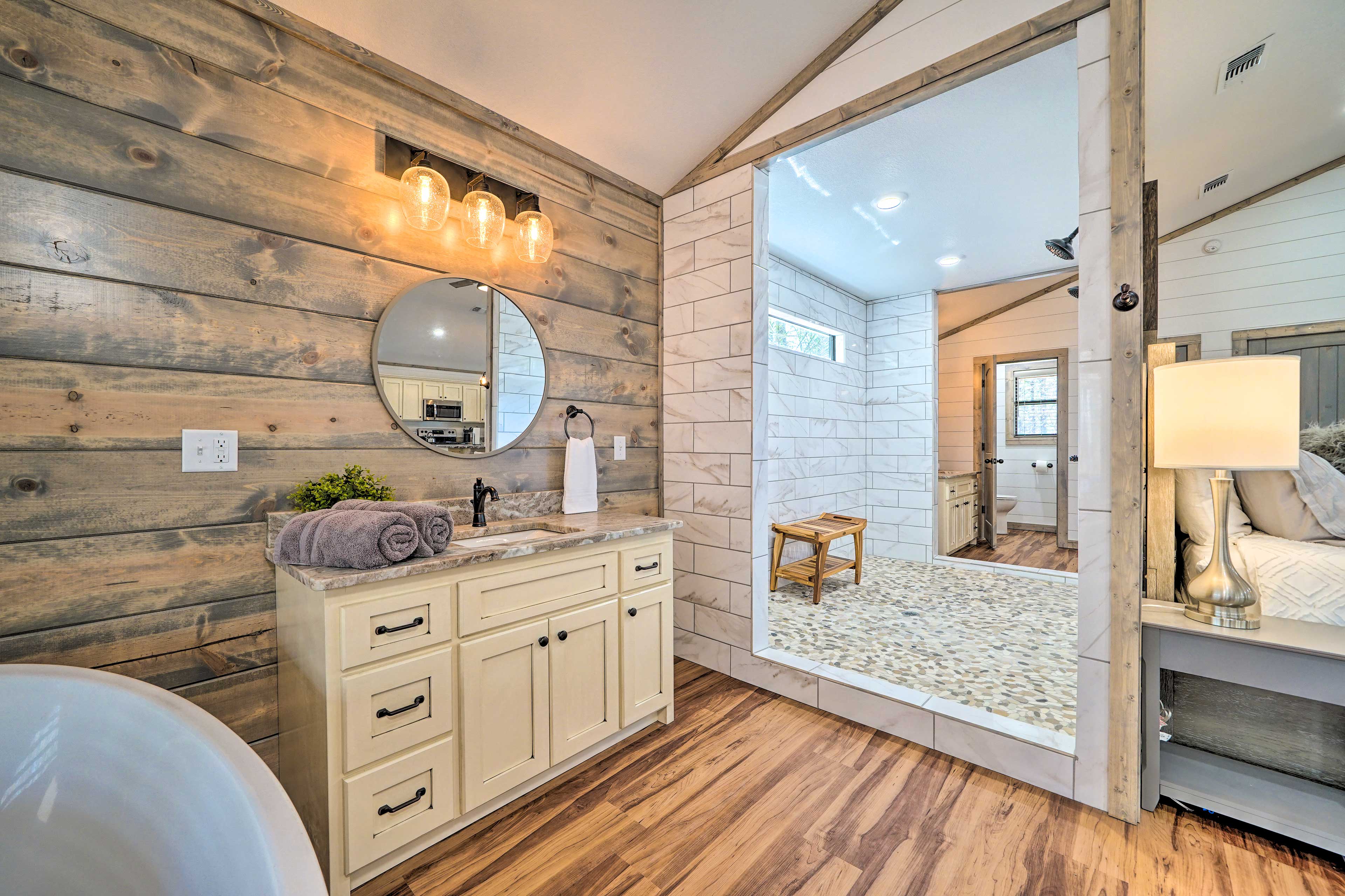 Full Bathroom | Walk-In Shower