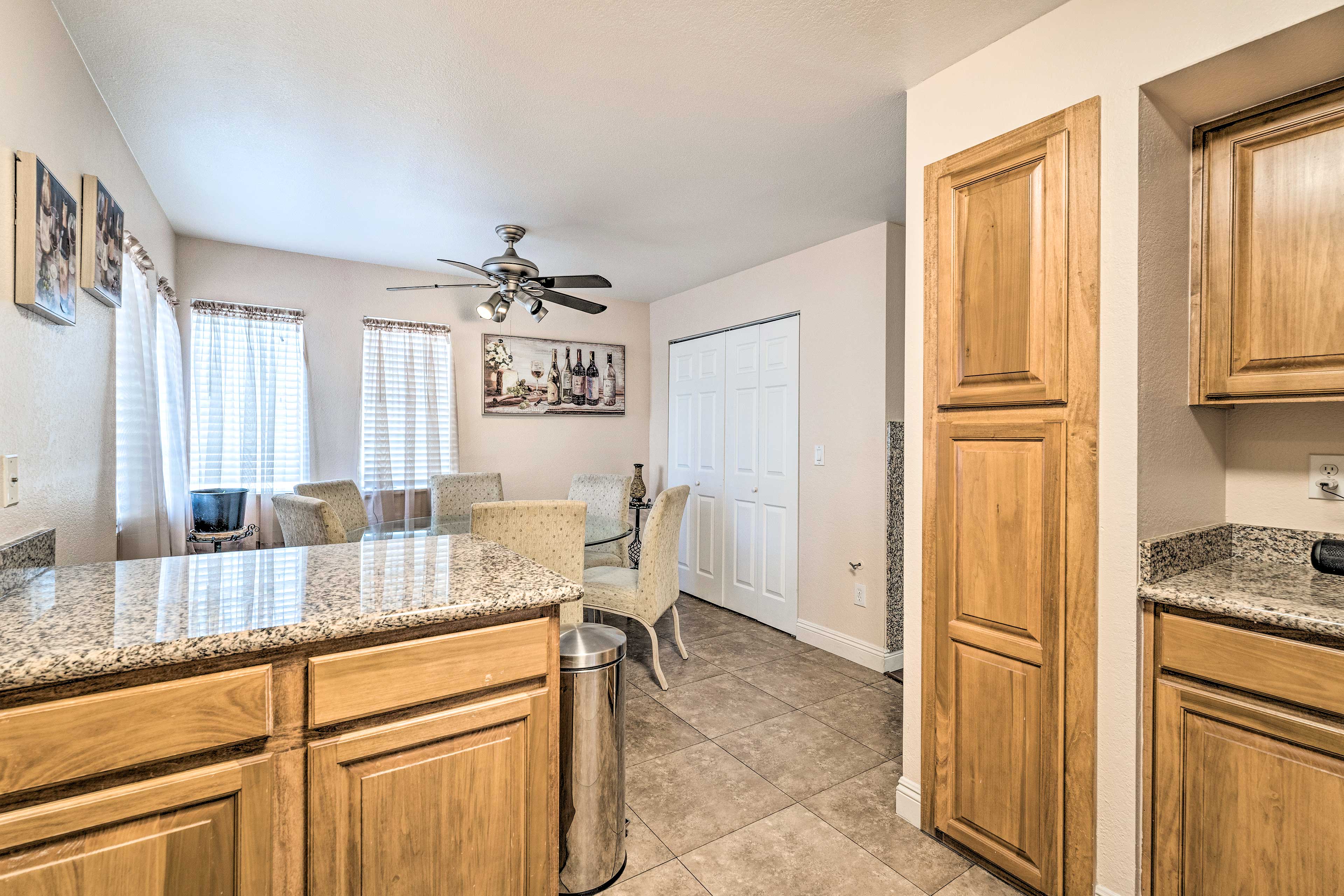 Kitchen | Dining Area