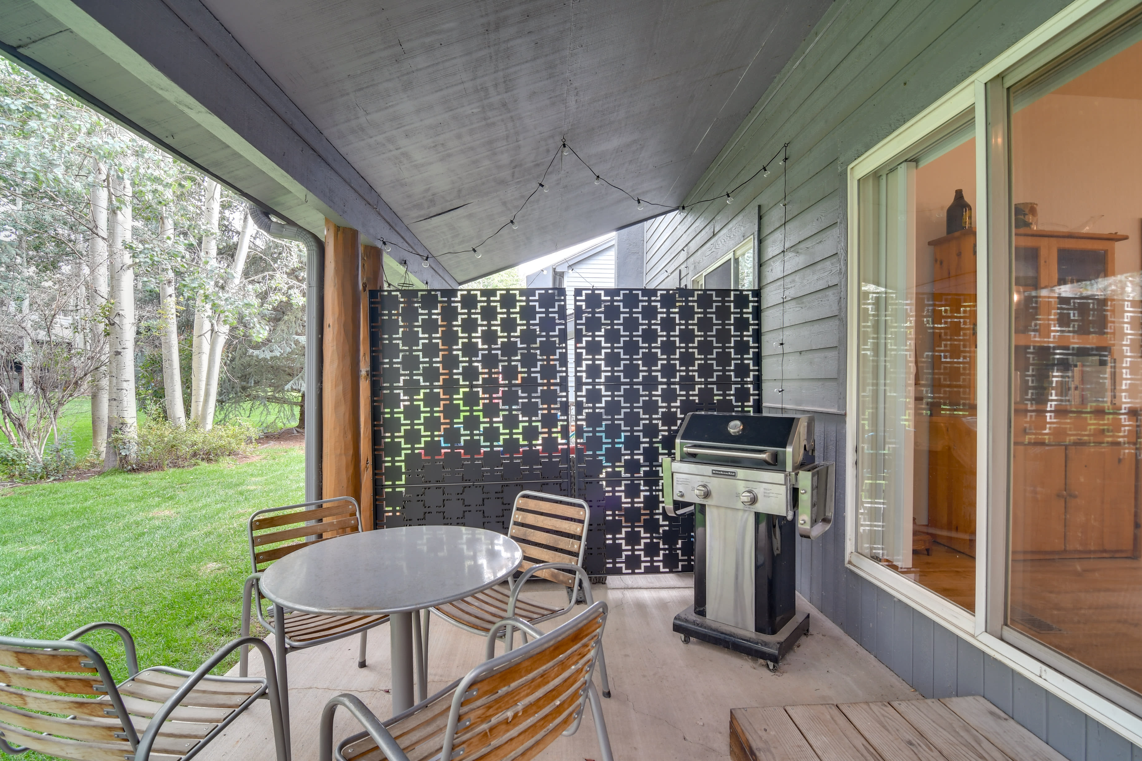 Private Patio | Outdoor Dining Area