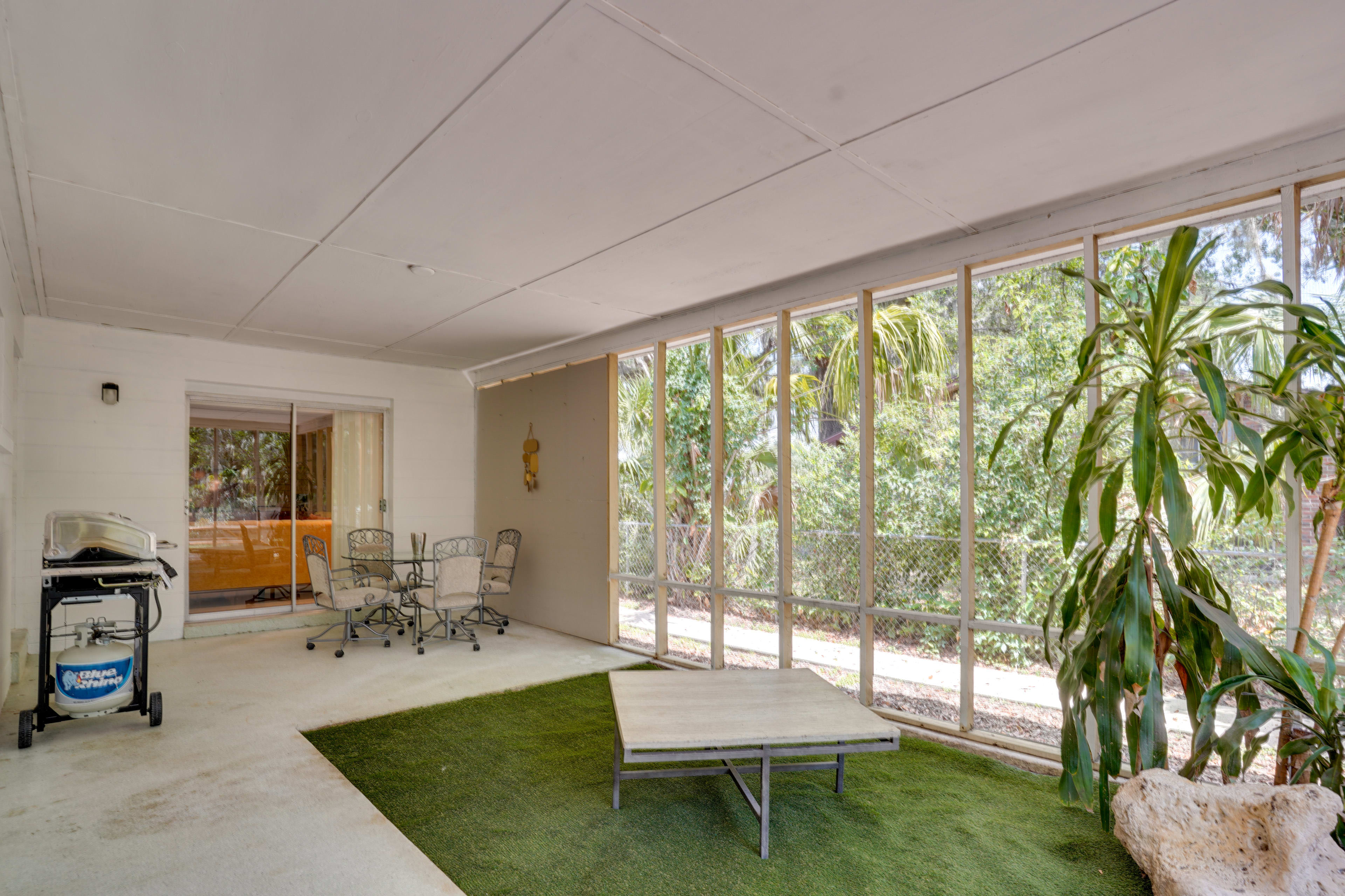 Screened Patio