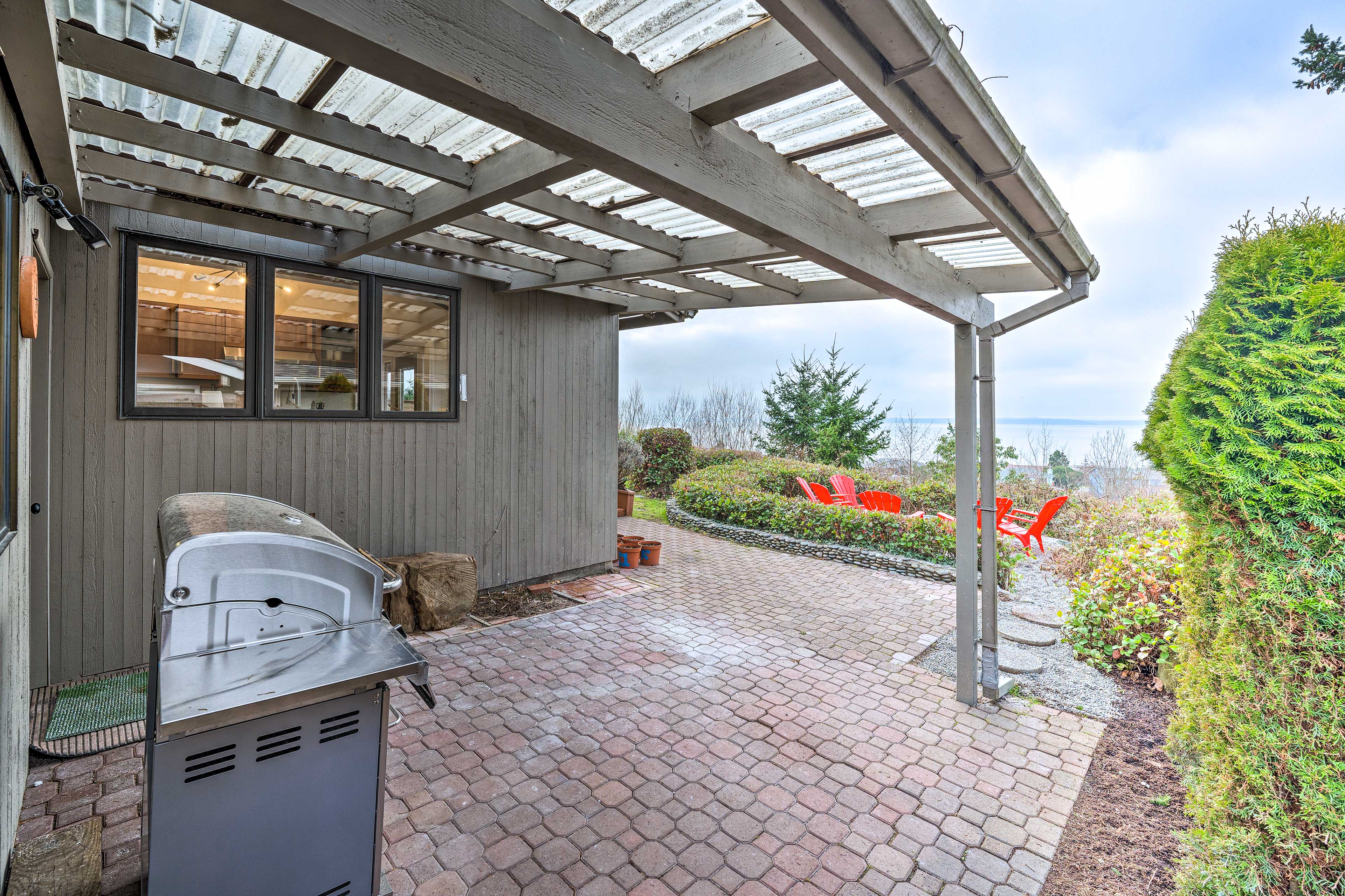 Property Exterior | Gas Grill