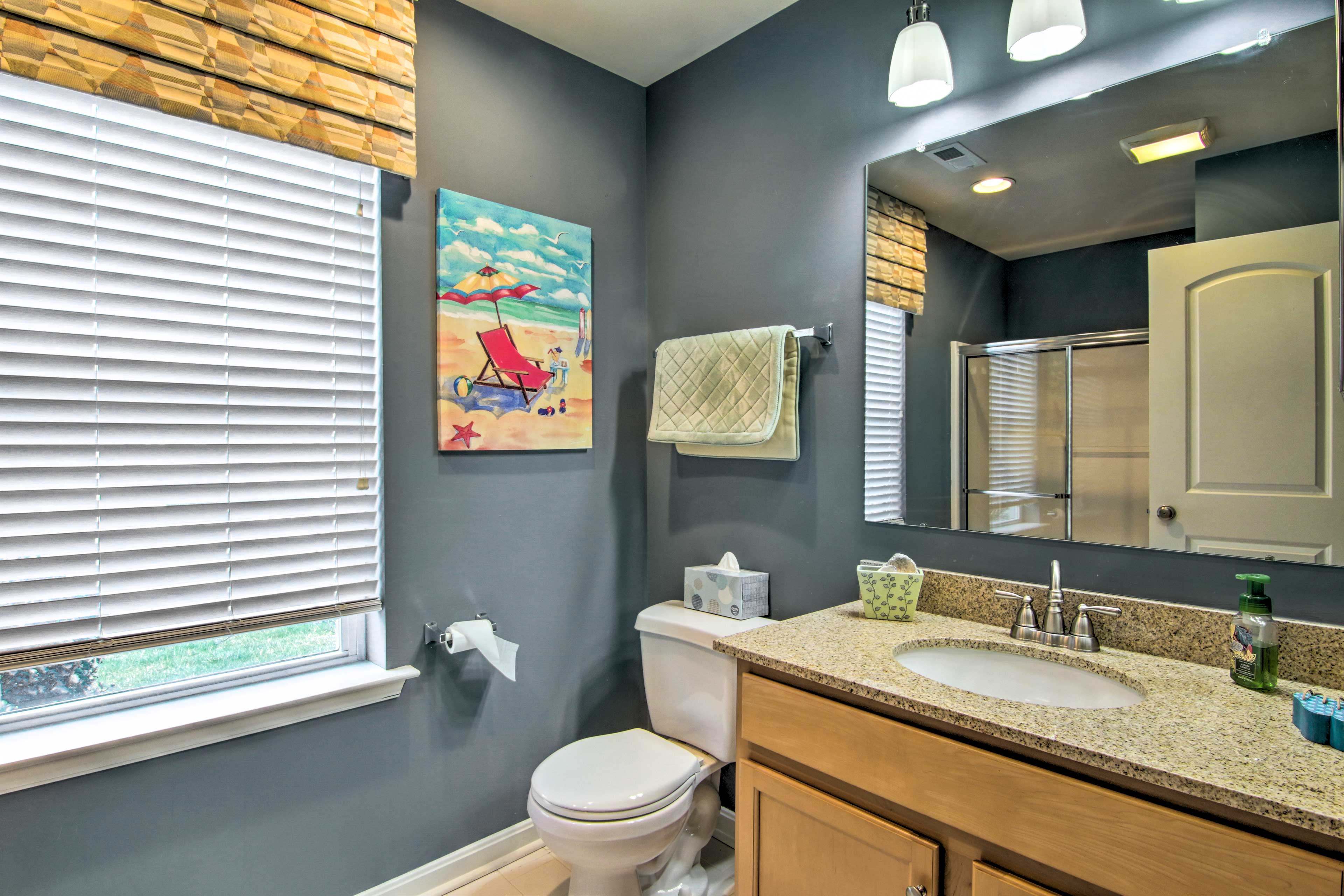 En-Suite Bathroom | Towels Provided