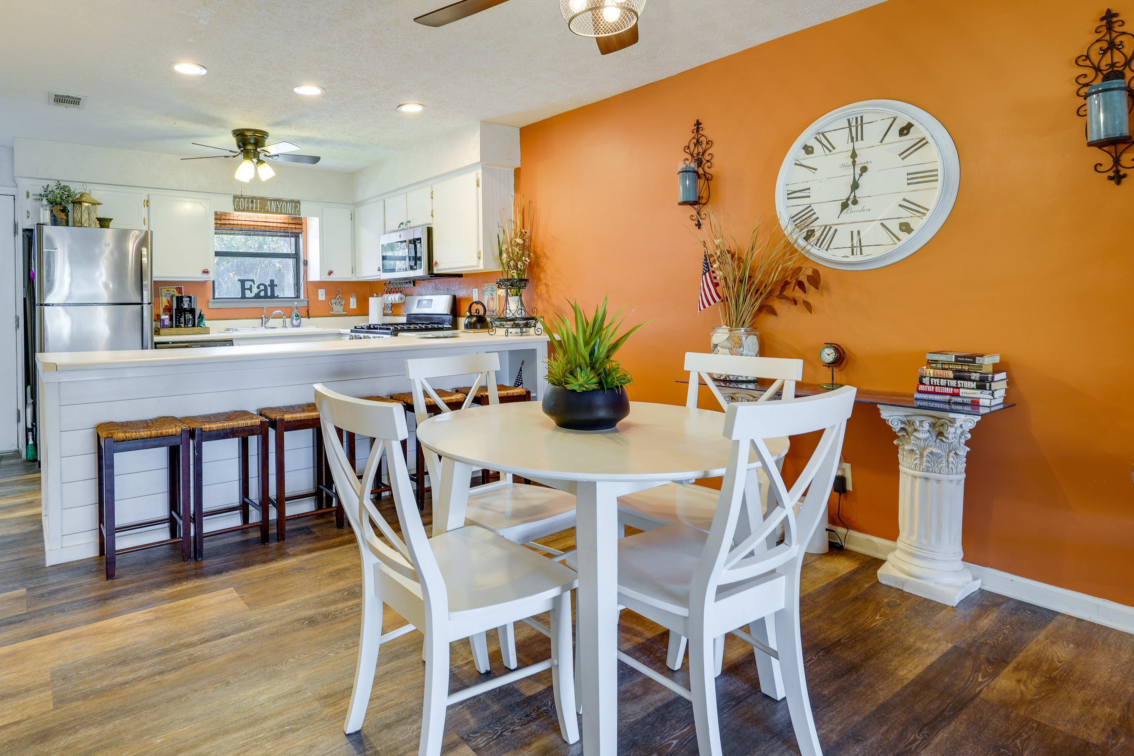 Kitchen & Dining Area | Gated Community