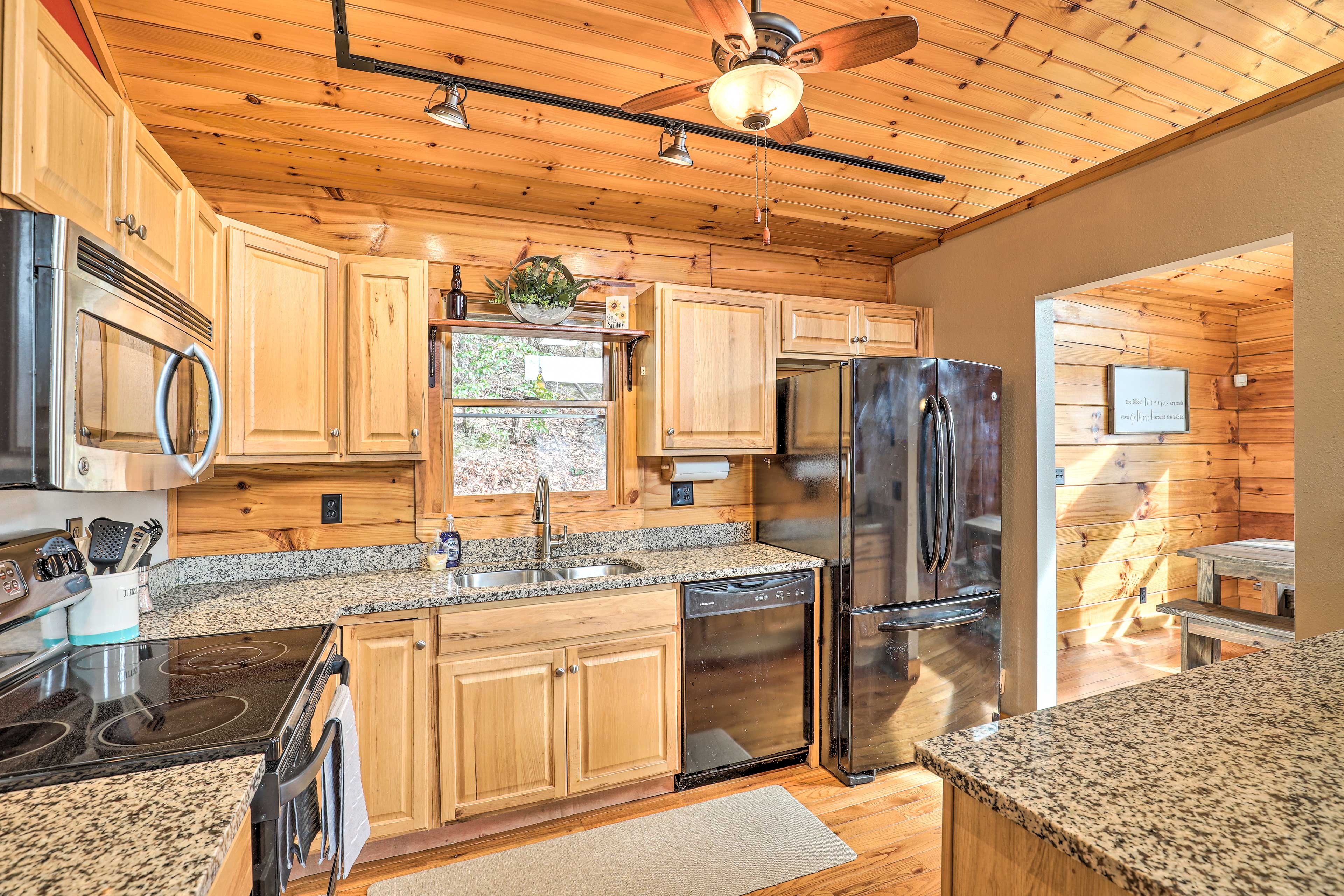 Kitchen | Fully Equipped w/ Cooking Bacis