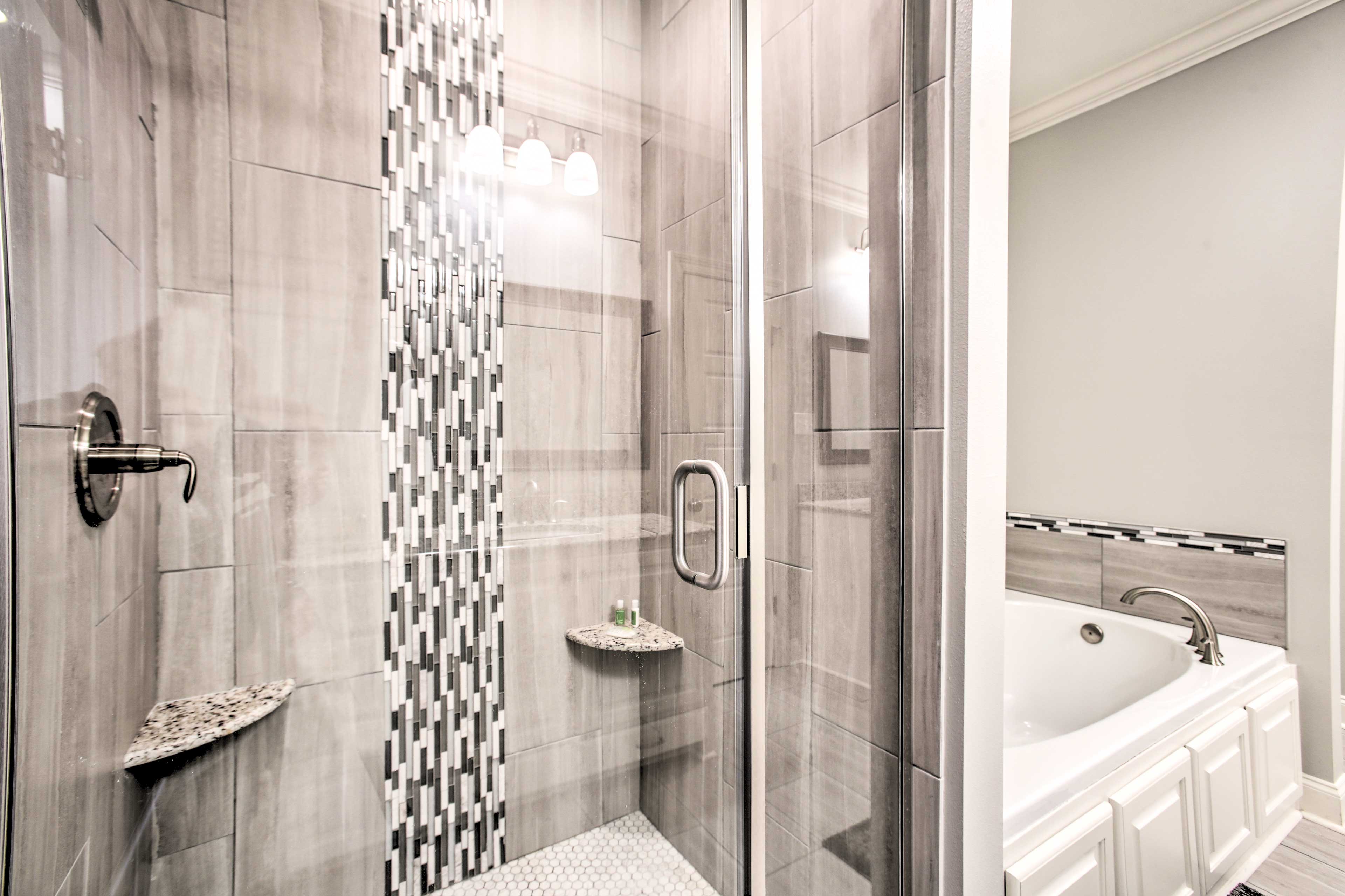 En-Suite Bathroom | Towels Provided