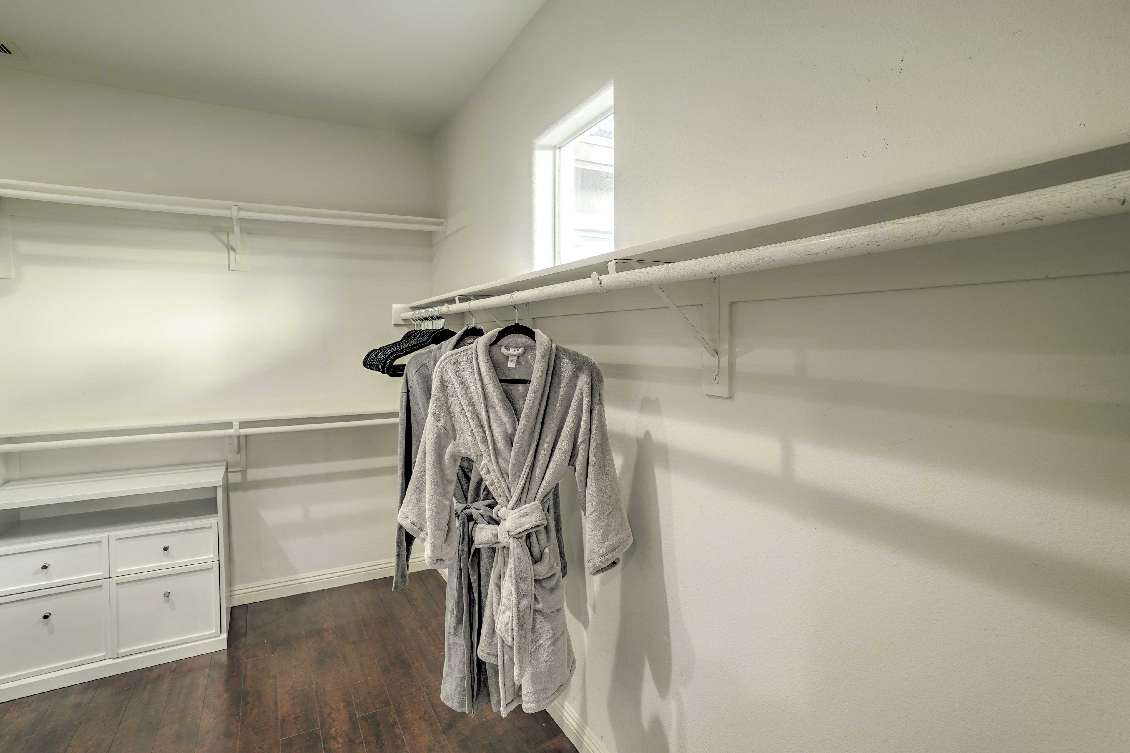 Bedroom 1 | Walk-In Closet