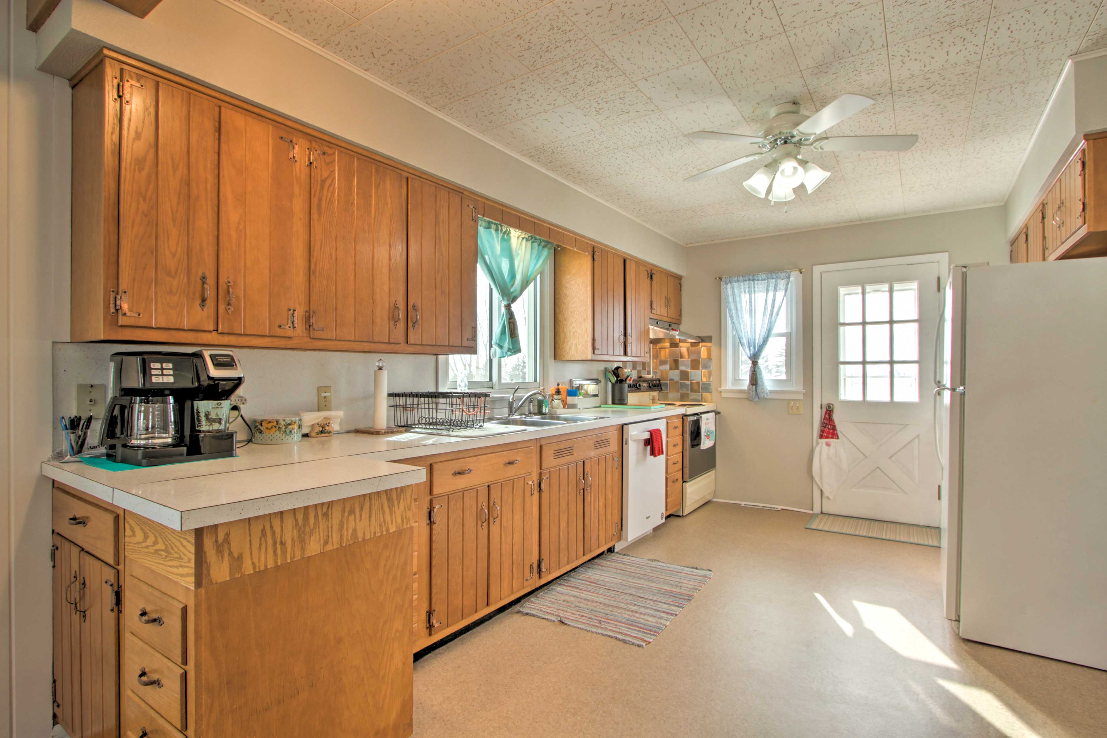 Kitchen | Fully Equipped