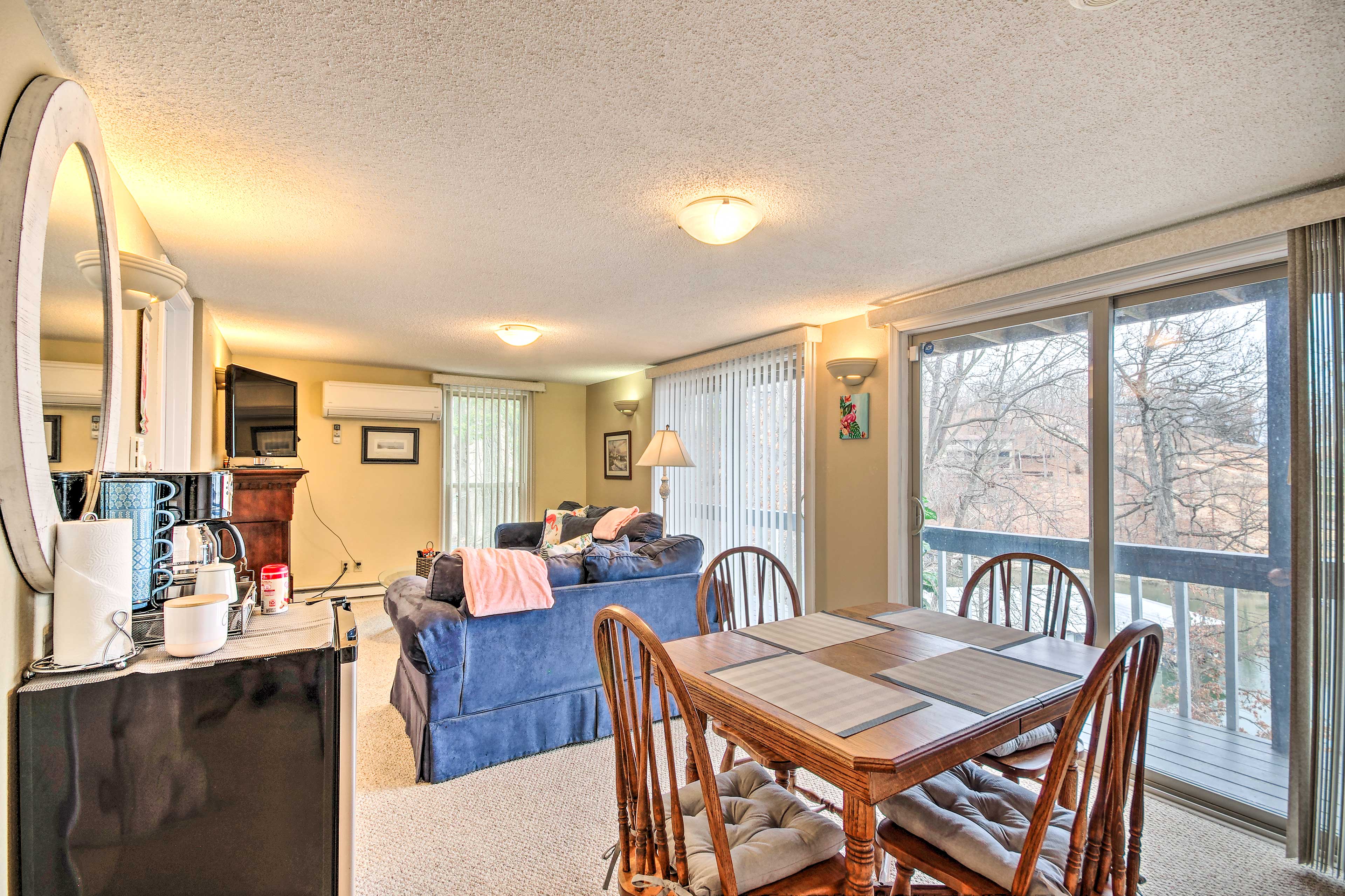 Family Room | Lower Floor