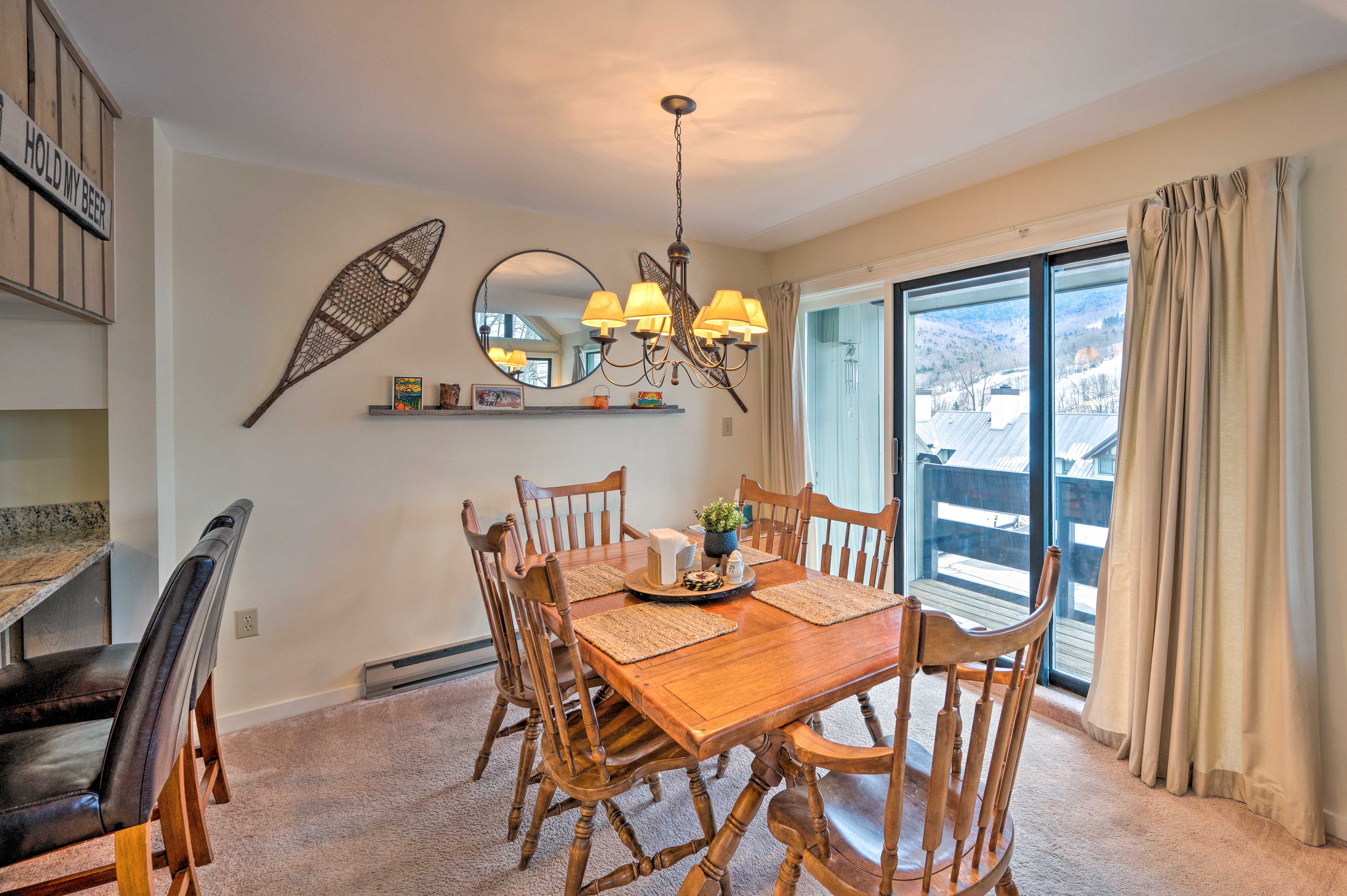 Dining Area | Main Floor