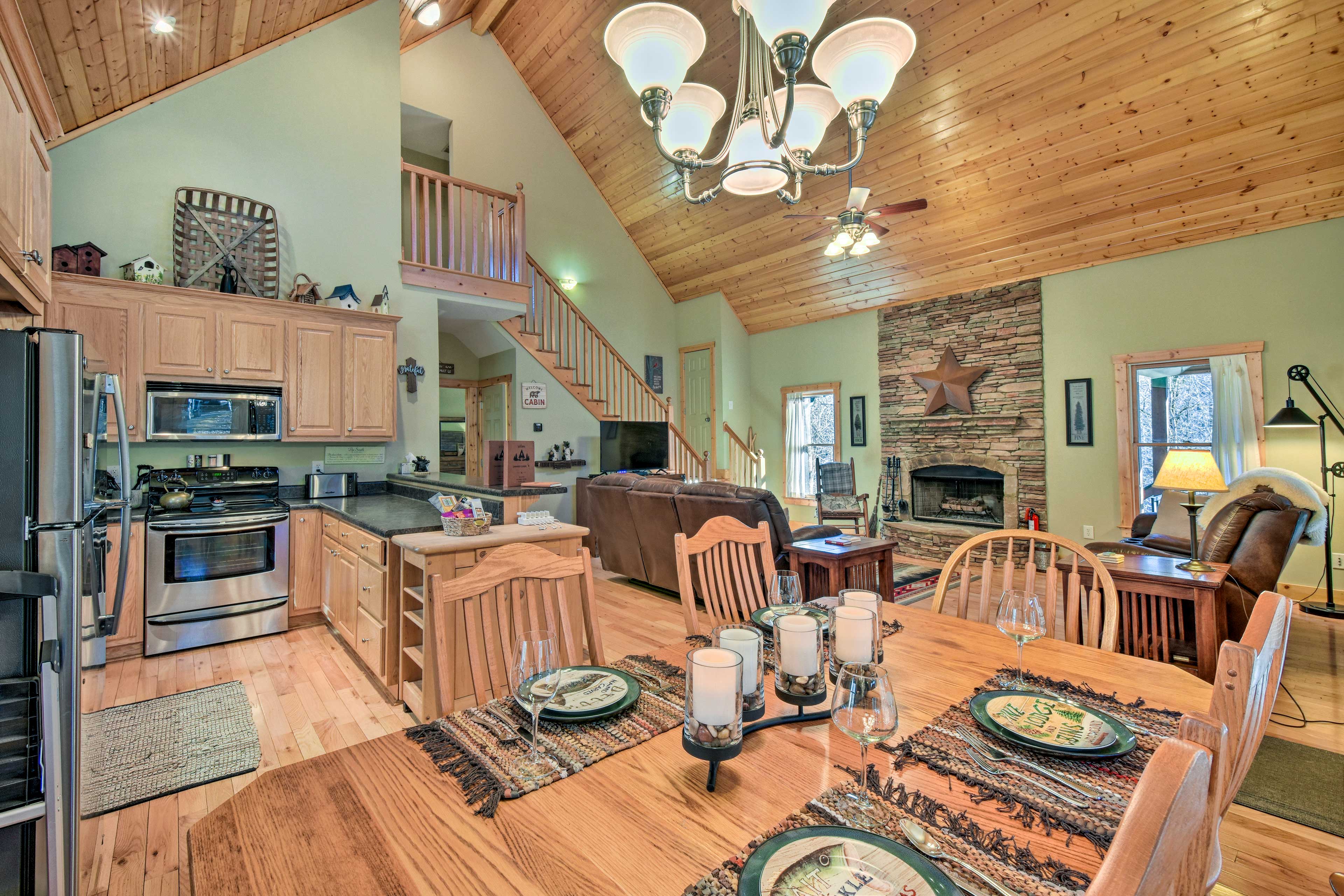 Dining Area | 1st Floor