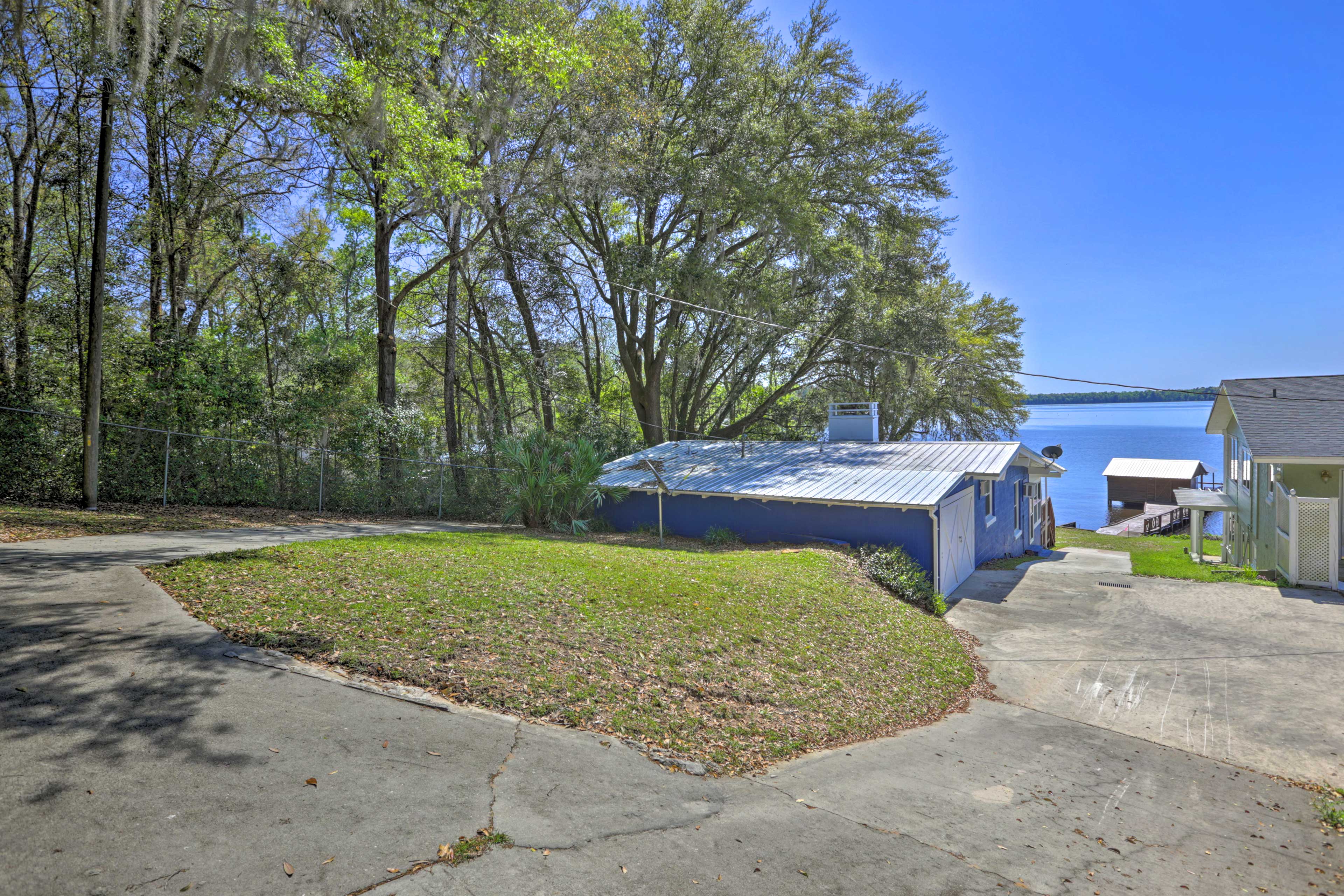 Parking | Driveway (3 Vehicles) | Additional Street Parking