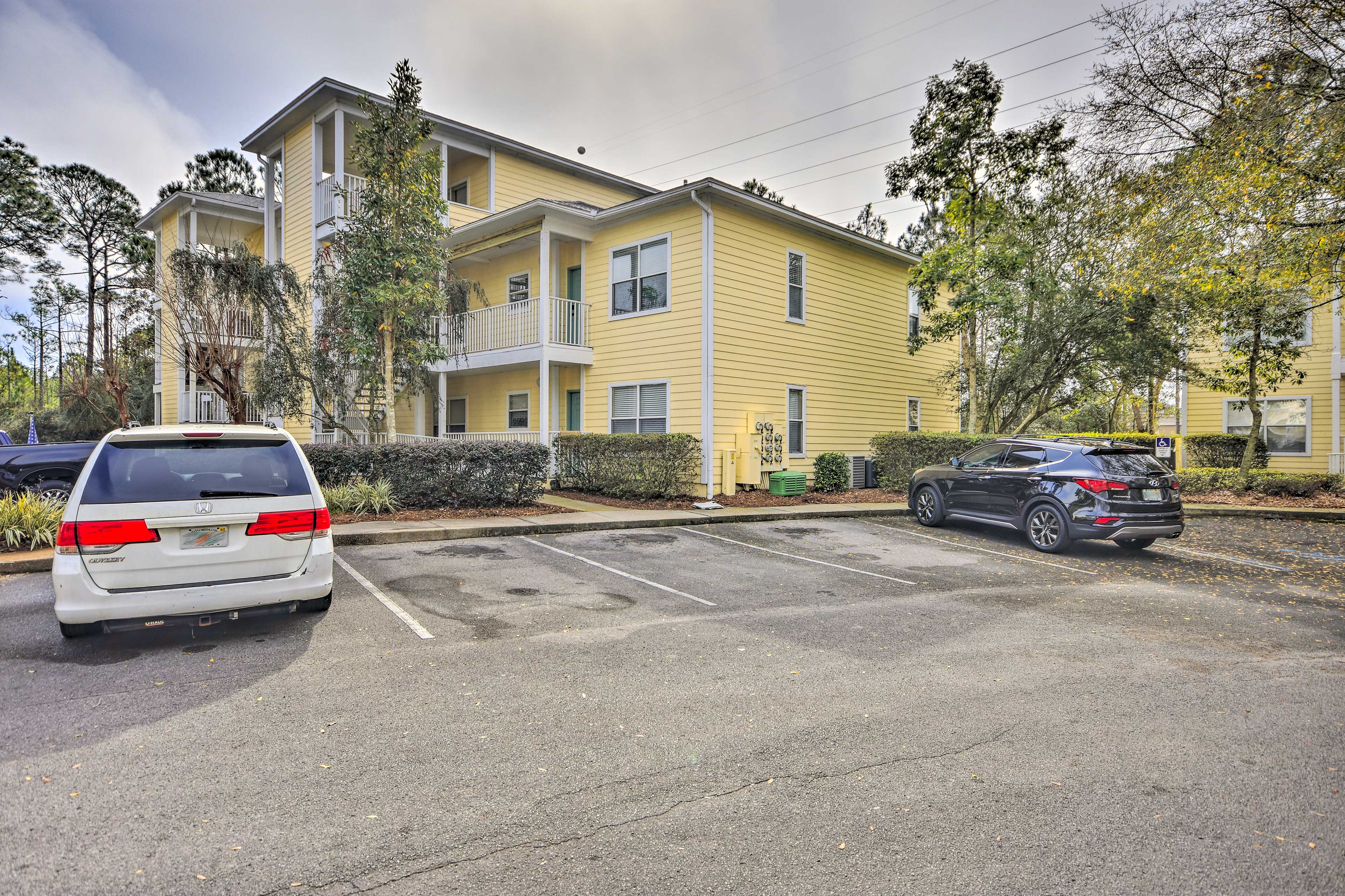 Open Lot Parking (2 Vehicles)