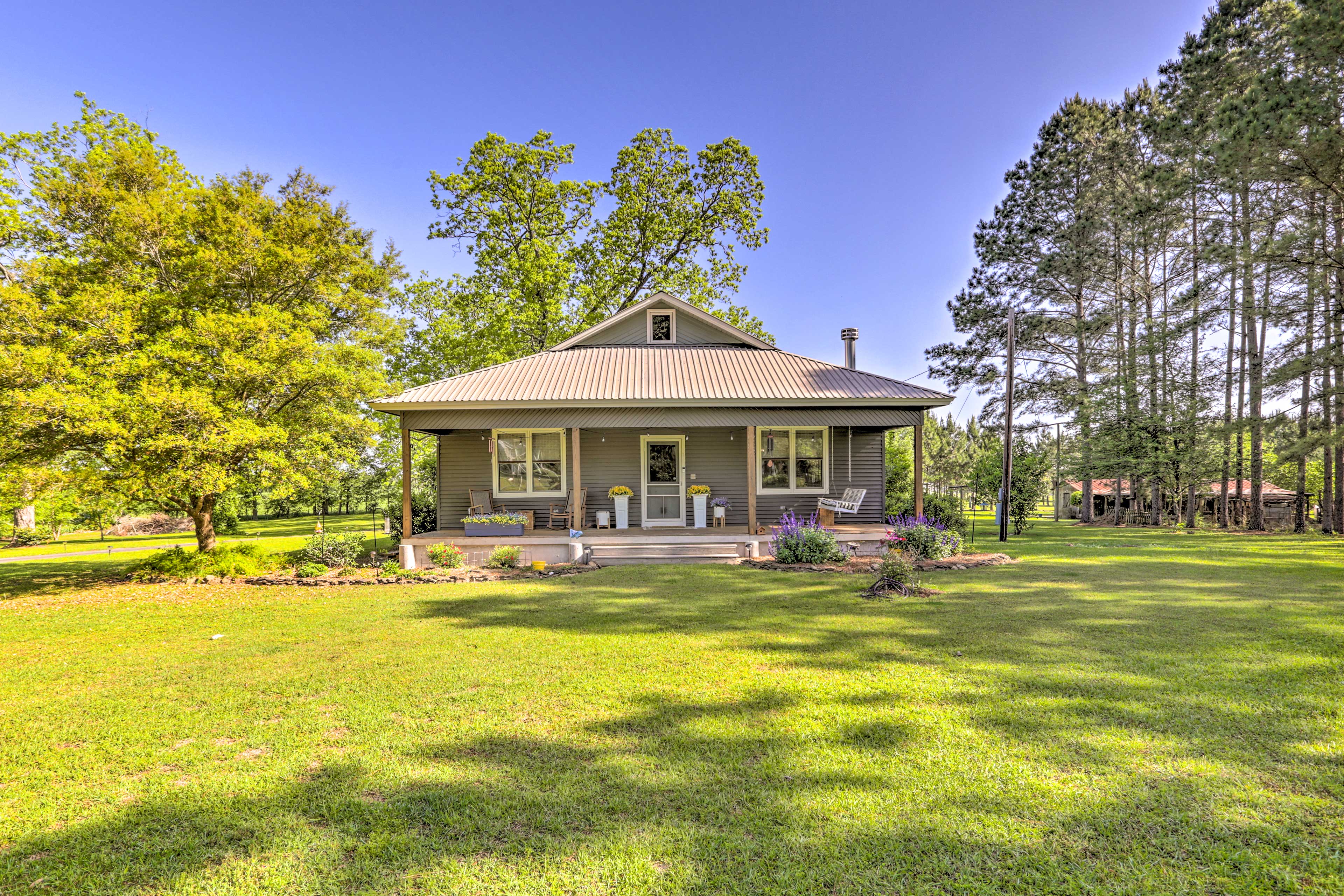 Home Exterior | Spacious Yard