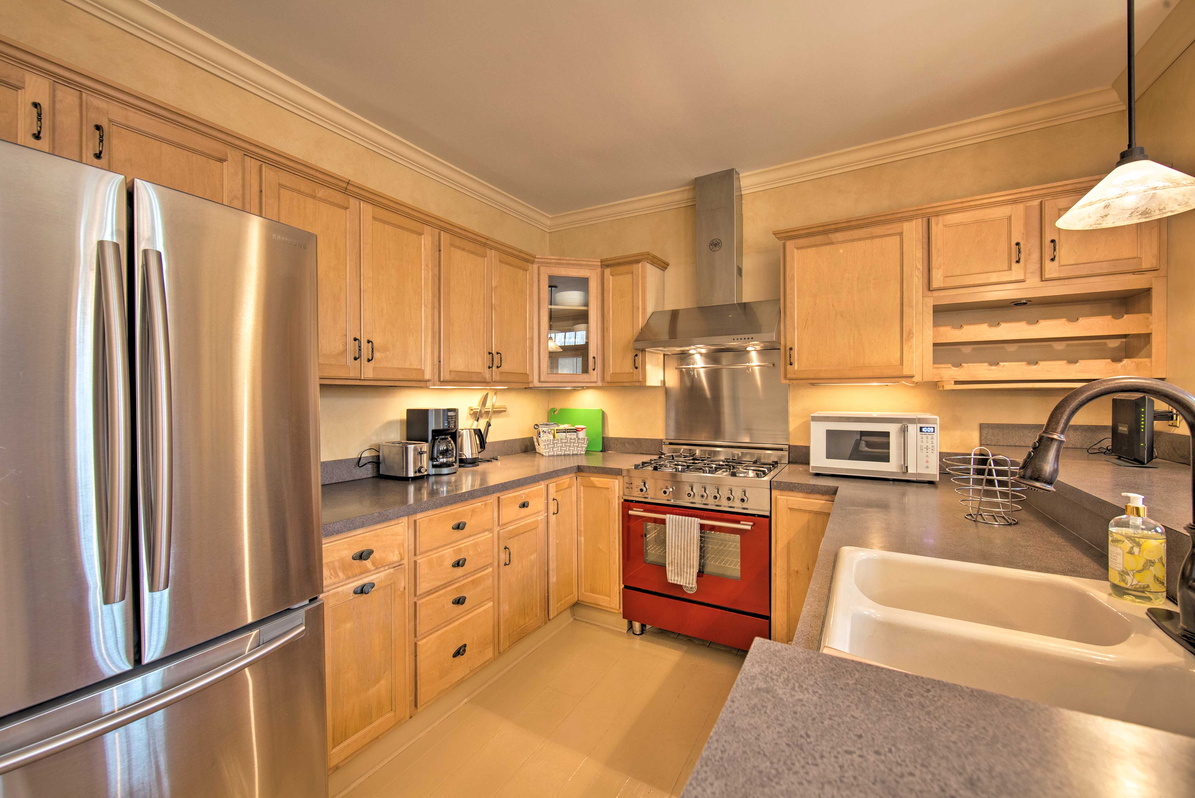 Kitchen | 1st Floor | Fully Equipped | Cooking Basics | Coffee Maker | Toaster