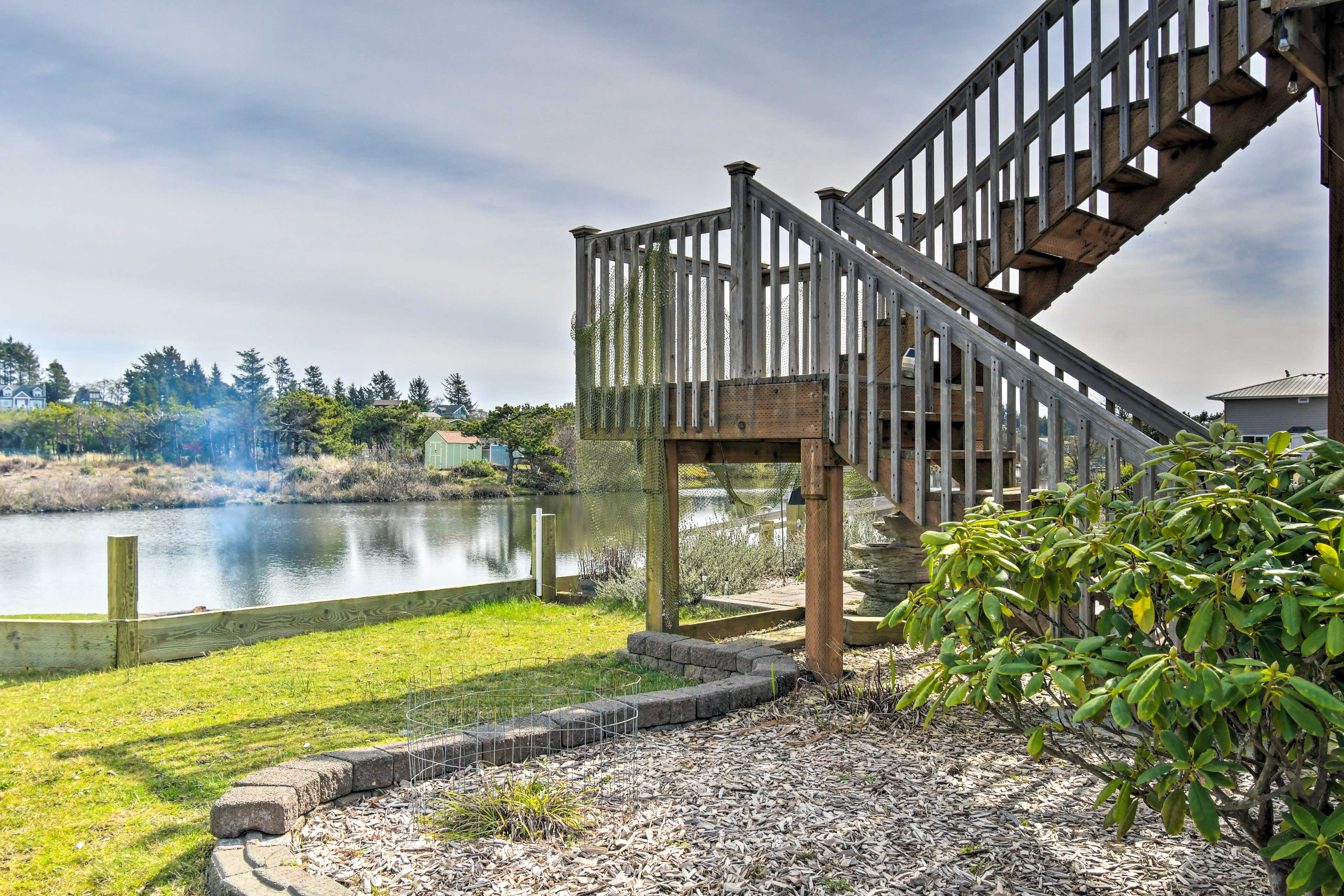 House Exterior | Stairs to Elevated Deck