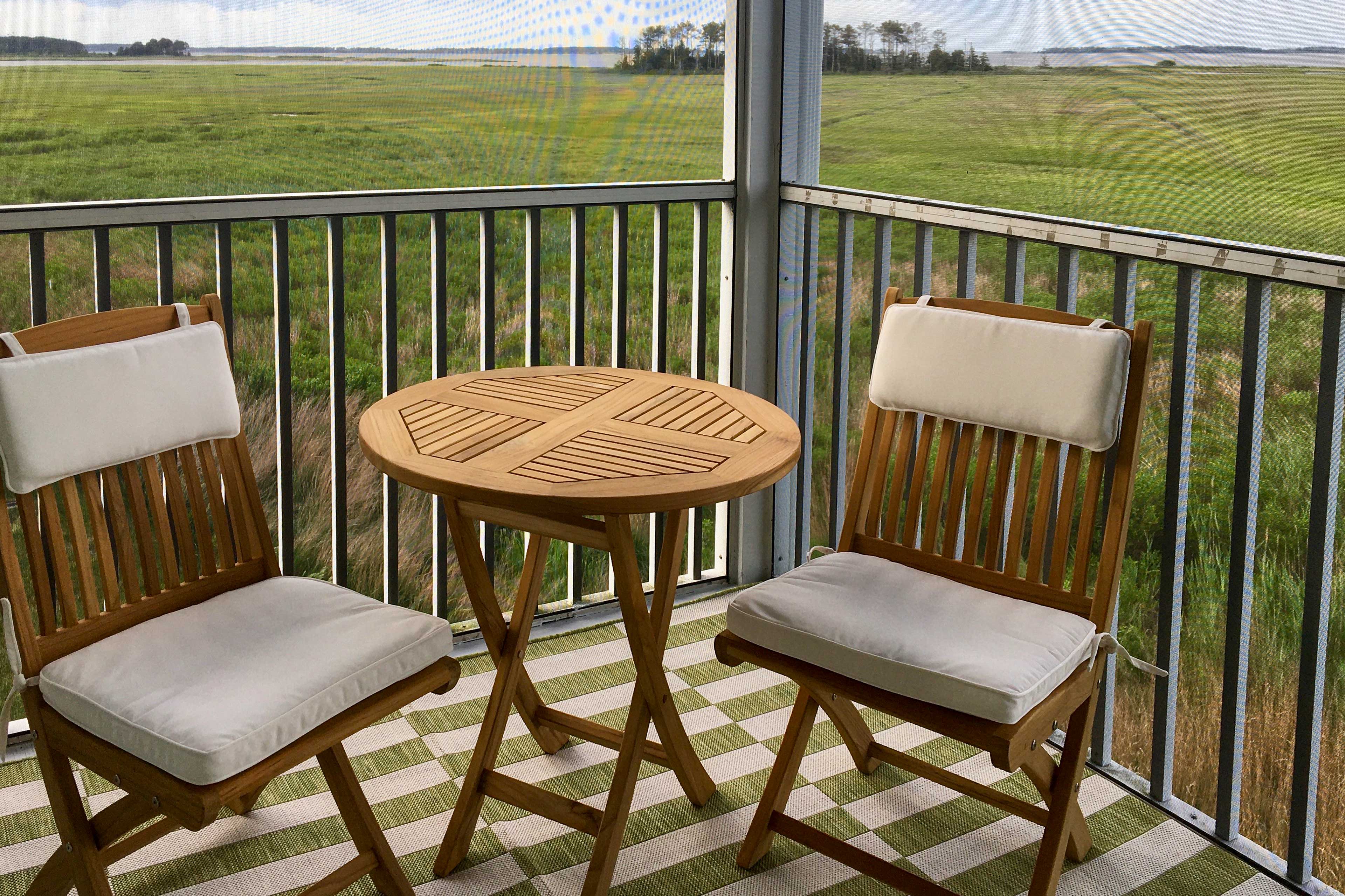 Screened-In Porch