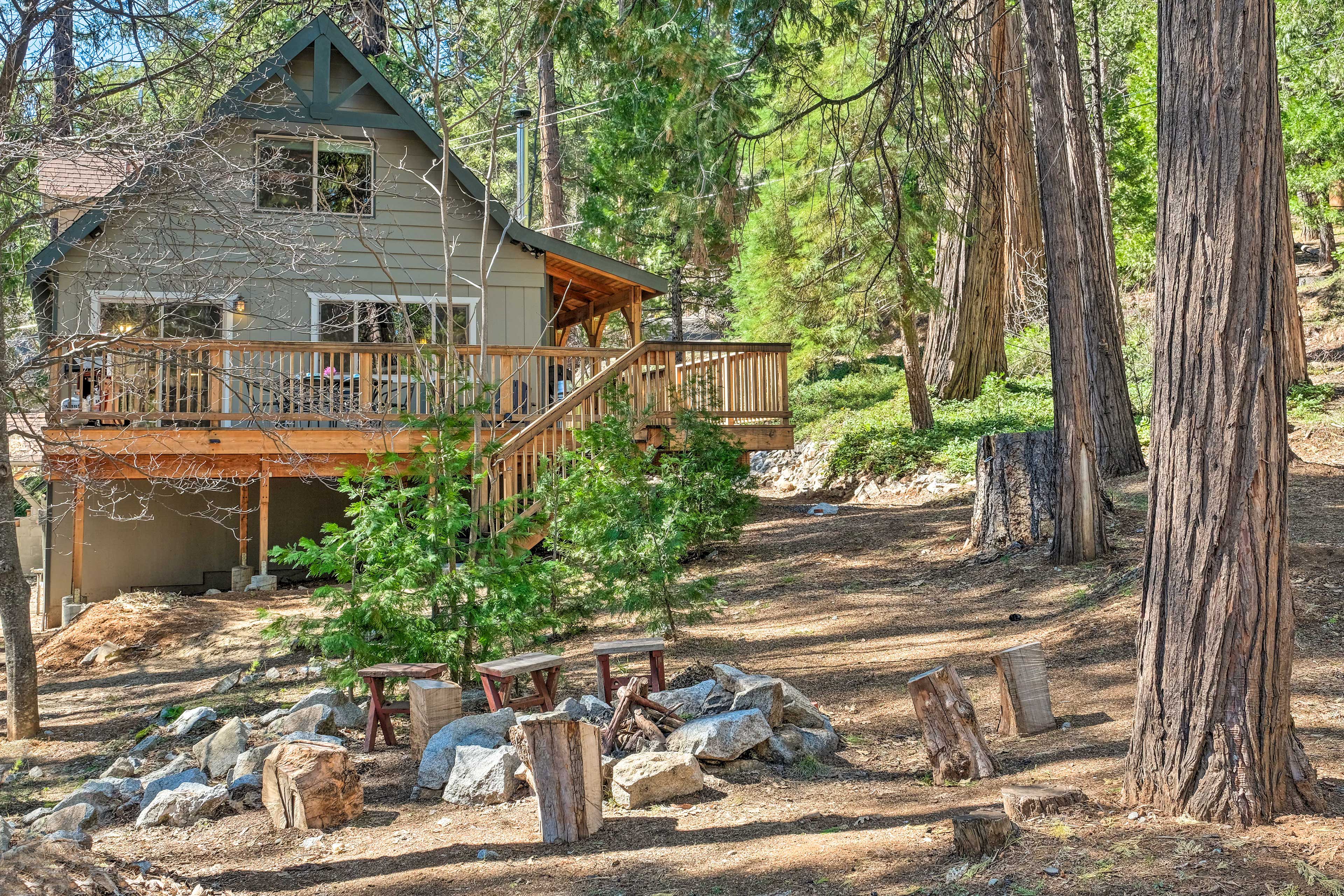 ‘Oso Cozy Cabin’ Arnold Retreat with Game Room!