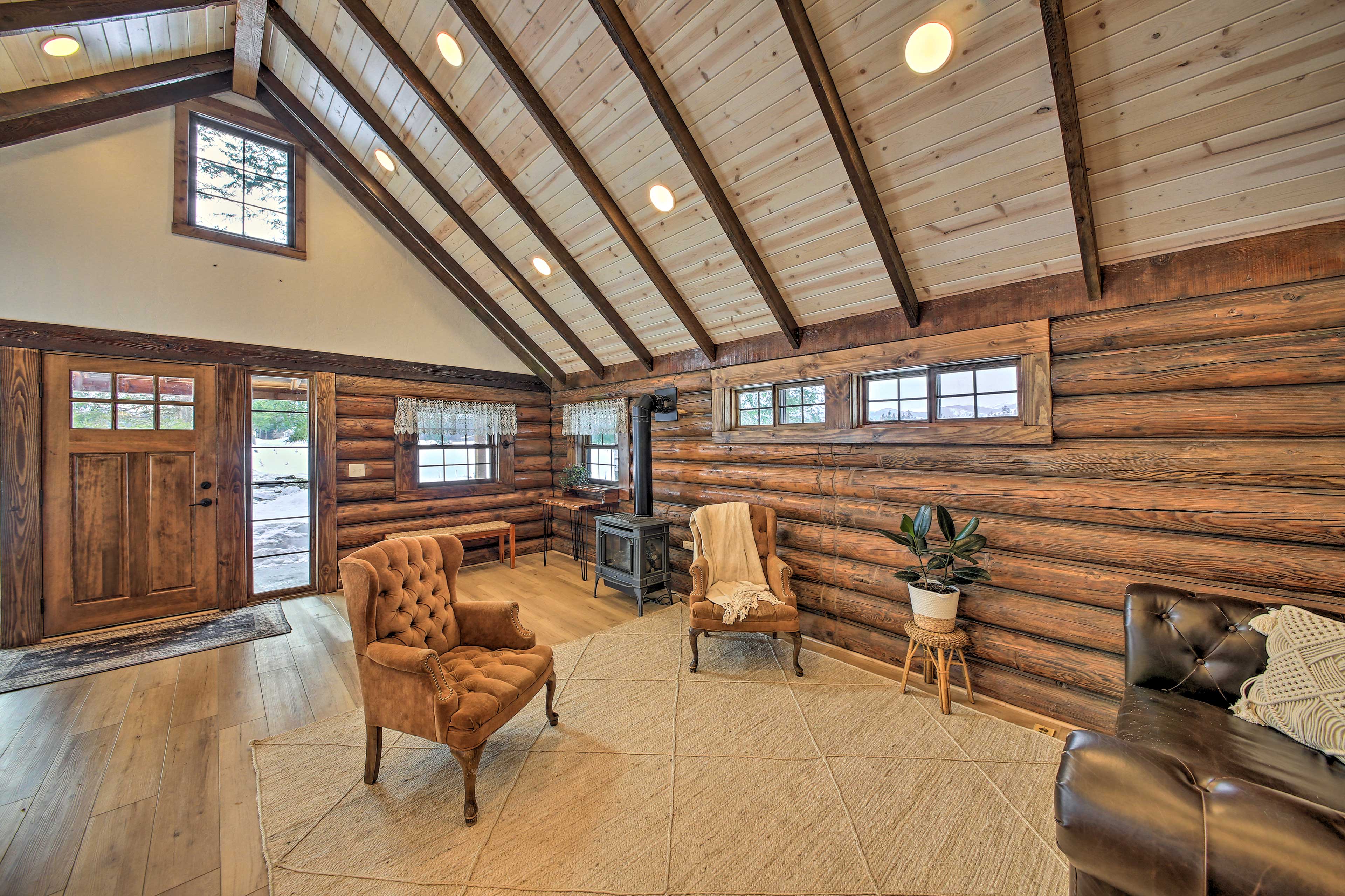 Living Area | Gas Fireplace | Rustic Decor