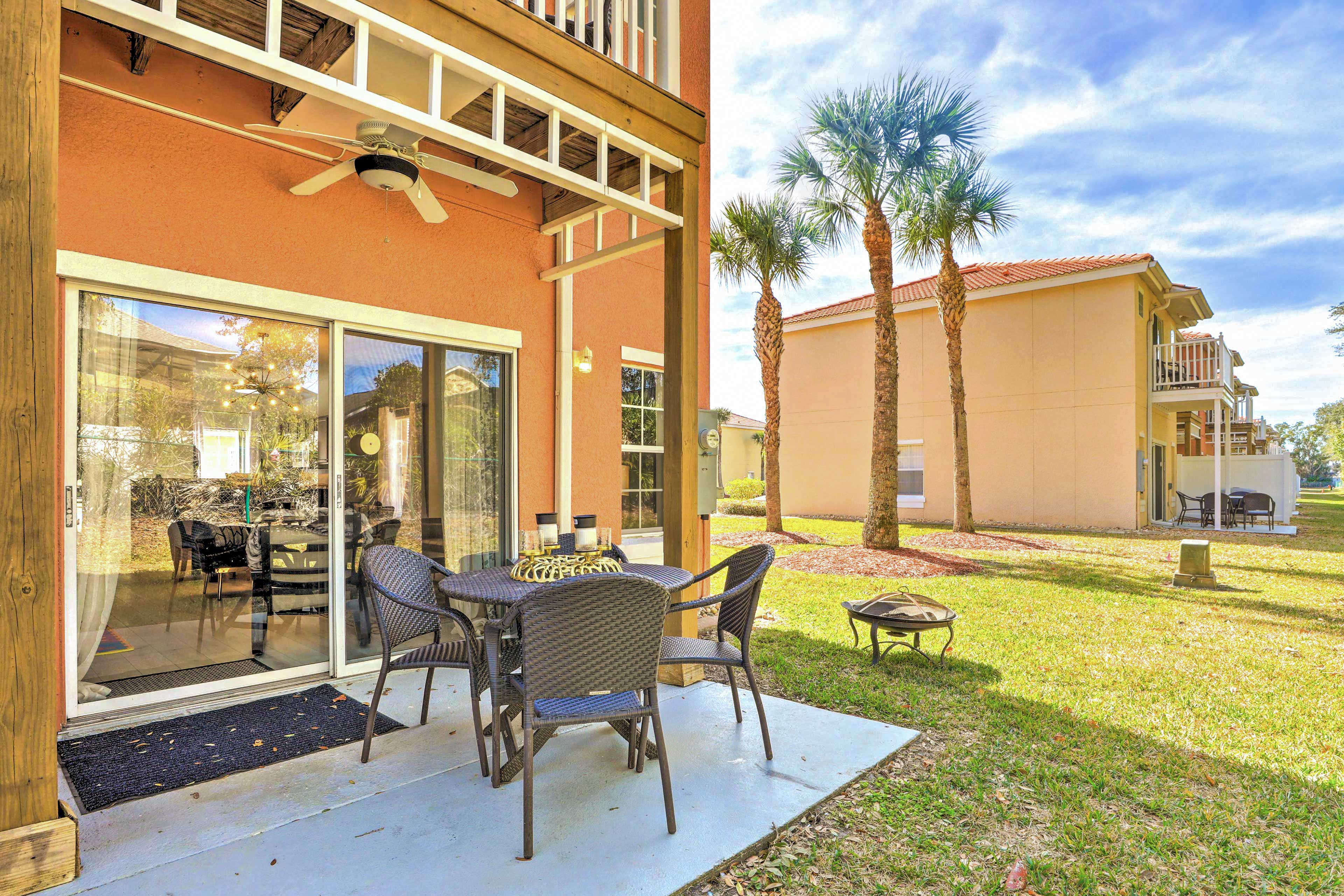 Private Patio | Fire Pit